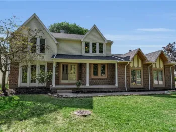 Property at 2 Greencastle Lane, Amherst, NY 14221