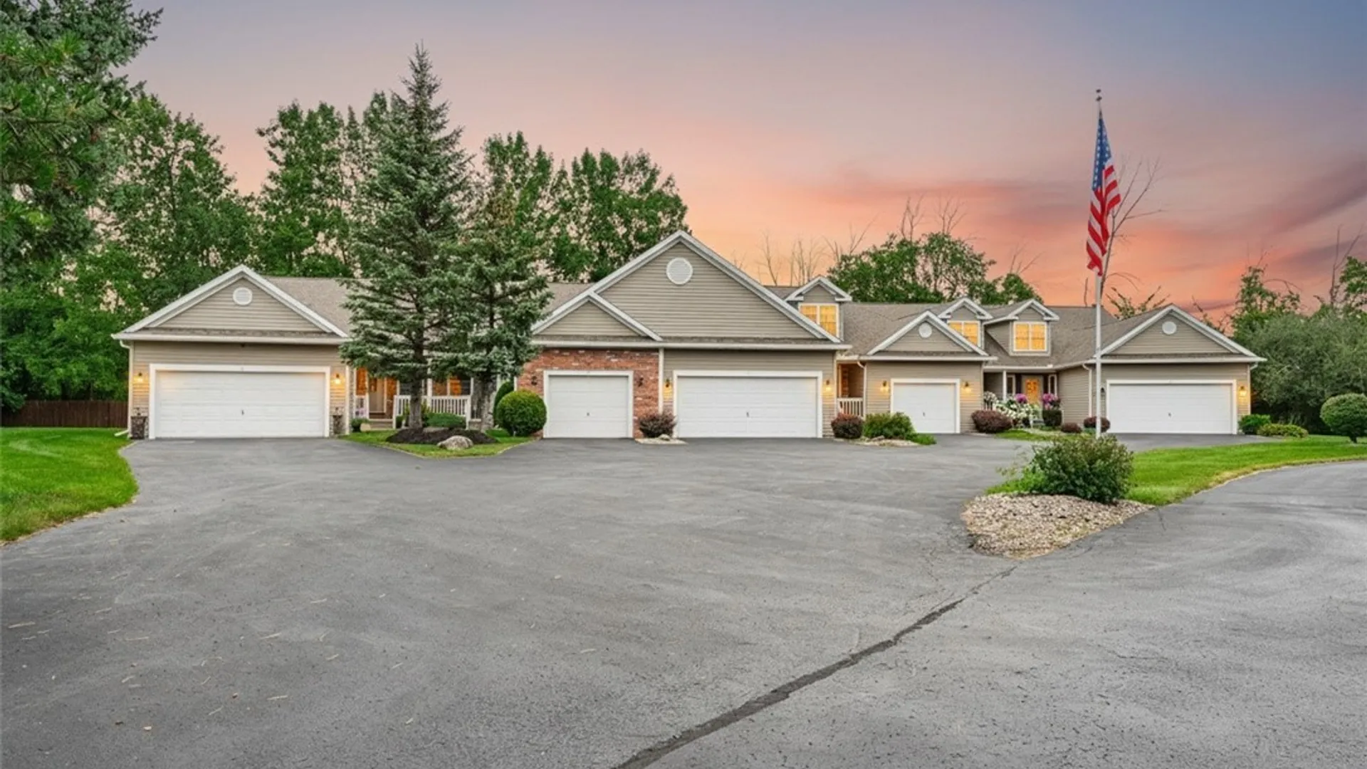 Property at 6861 Nickis Lane, Wheatfield, NY 14304 5