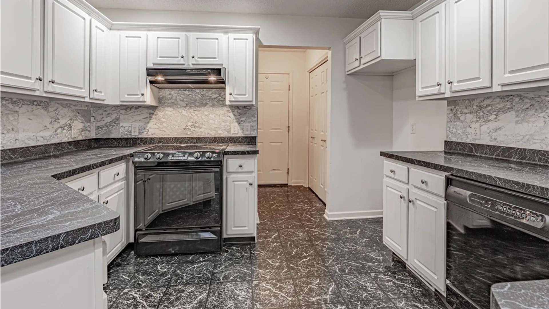 Property at 6861 Nickis Lane, Wheatfield, NY 14304 10