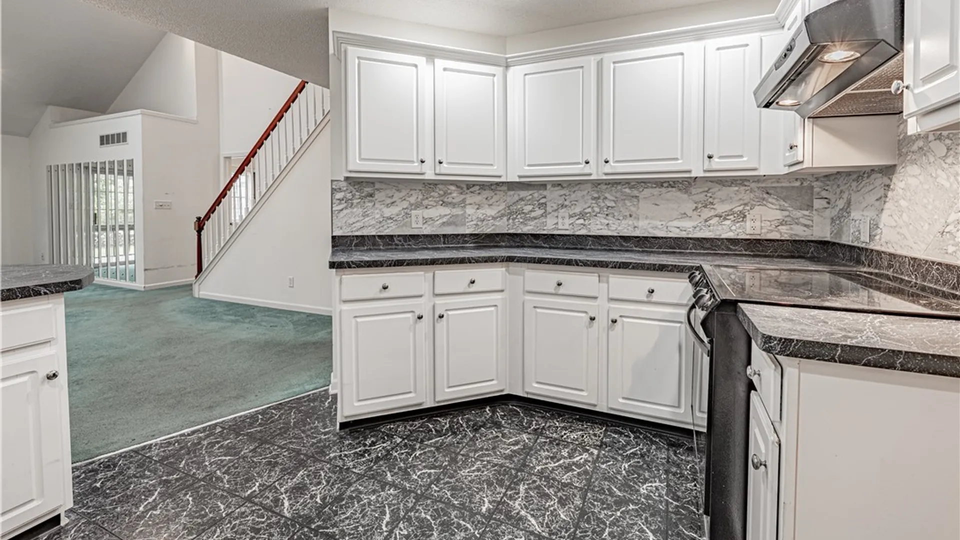 Property at 6861 Nickis Lane, Wheatfield, NY 14304 12