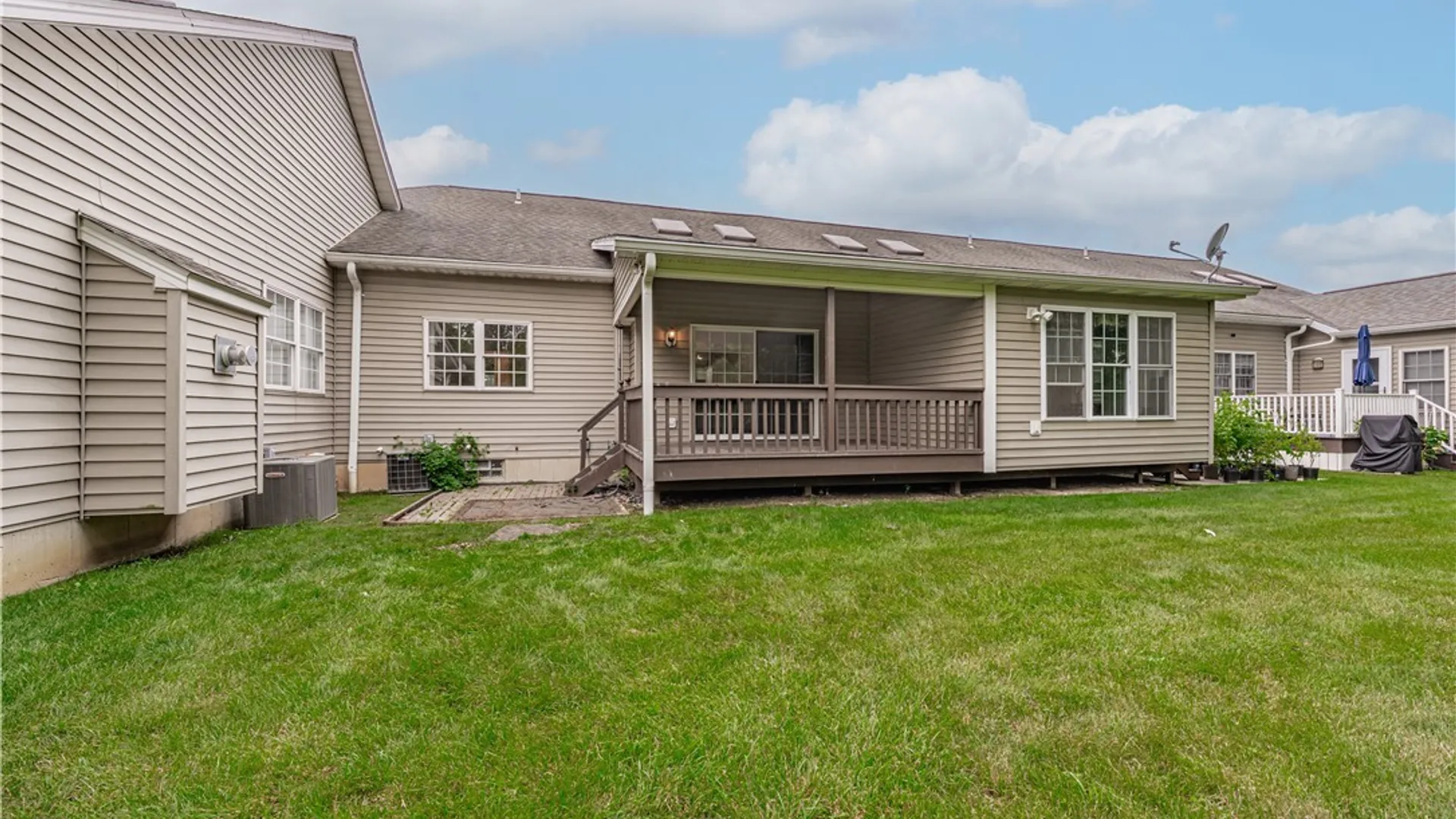 Property at 6861 Nickis Lane, Wheatfield, NY 14304 44