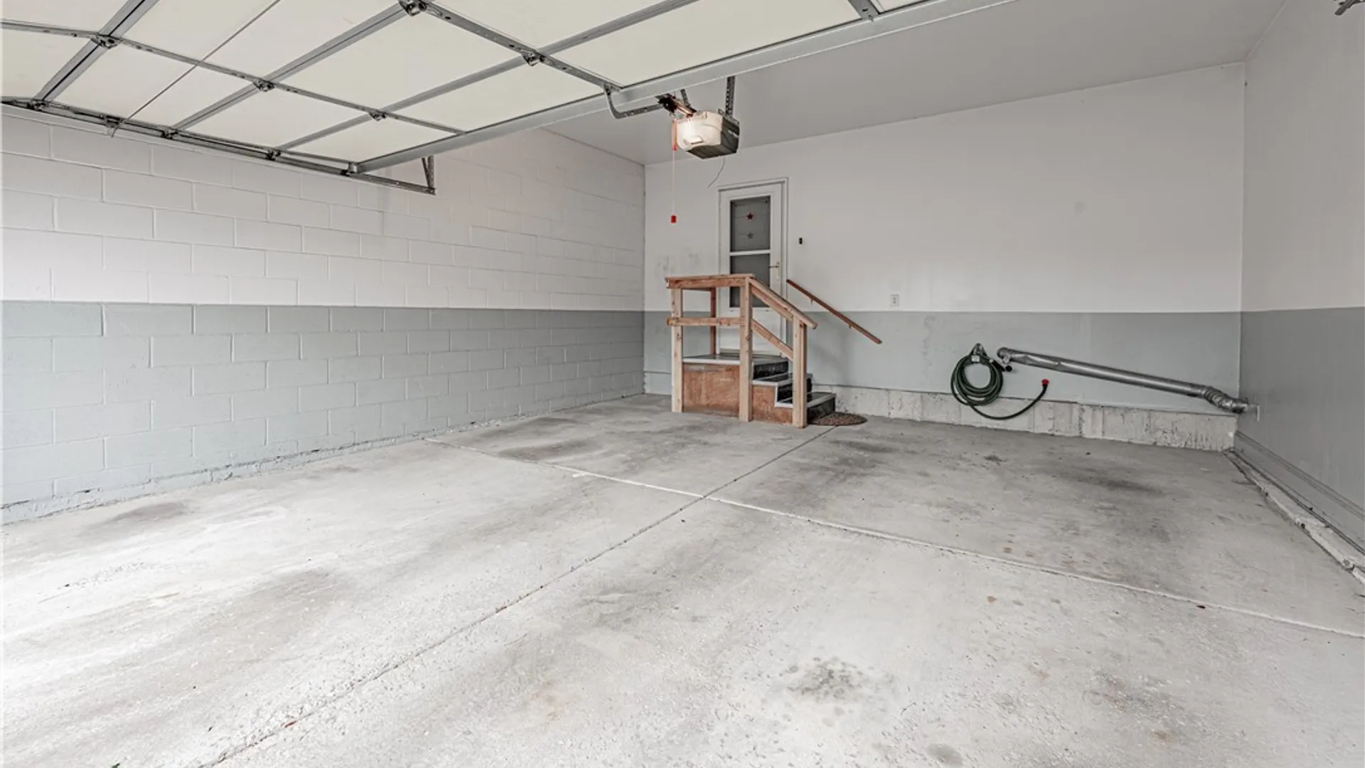 Property at 6861 Nickis Lane, Wheatfield, NY 14304 34