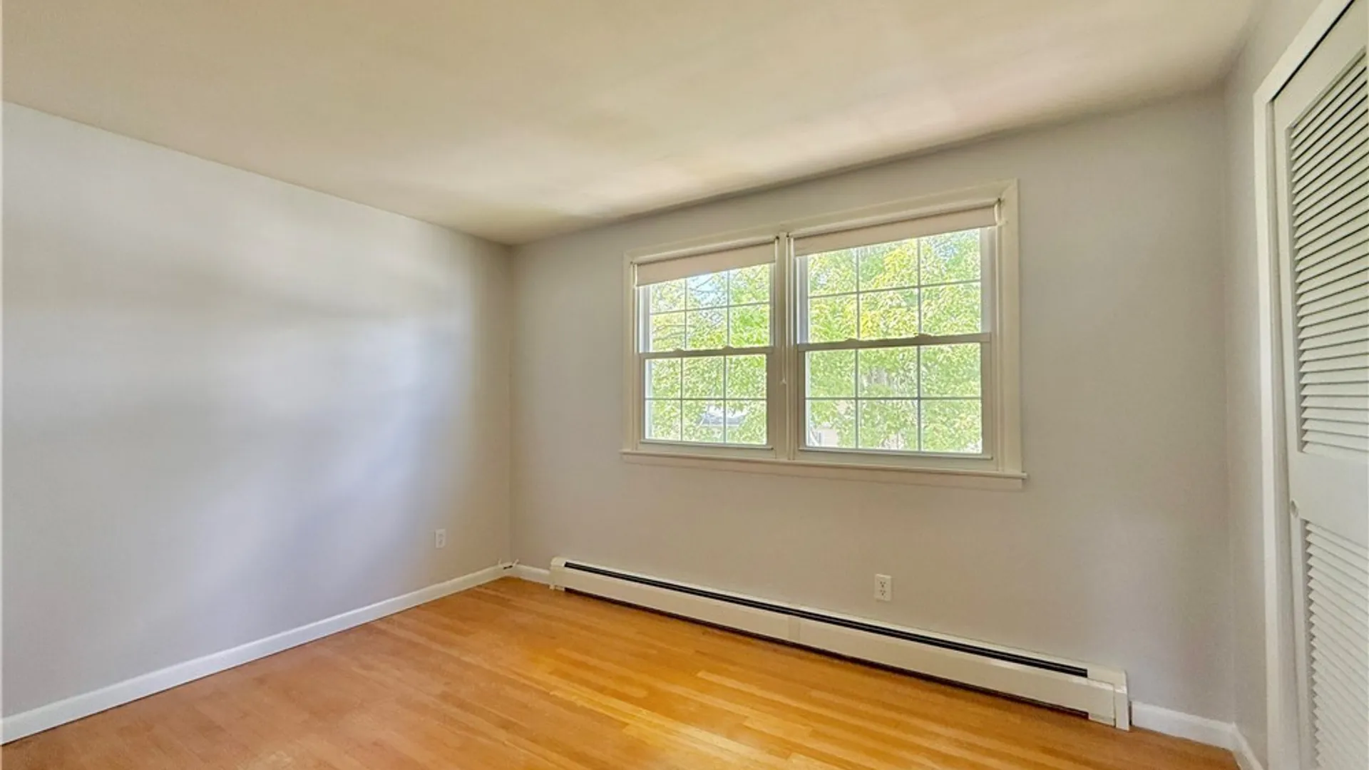 Property at 7 Berrywood Road, Clay, NY 13090 13