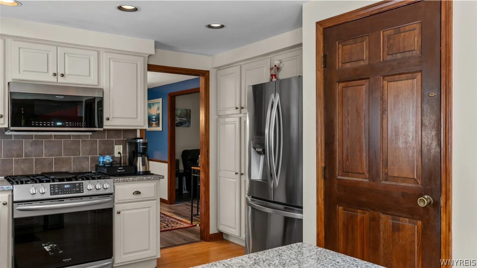 Property at 11 Skylark Court, Amherst, NY 14051 3