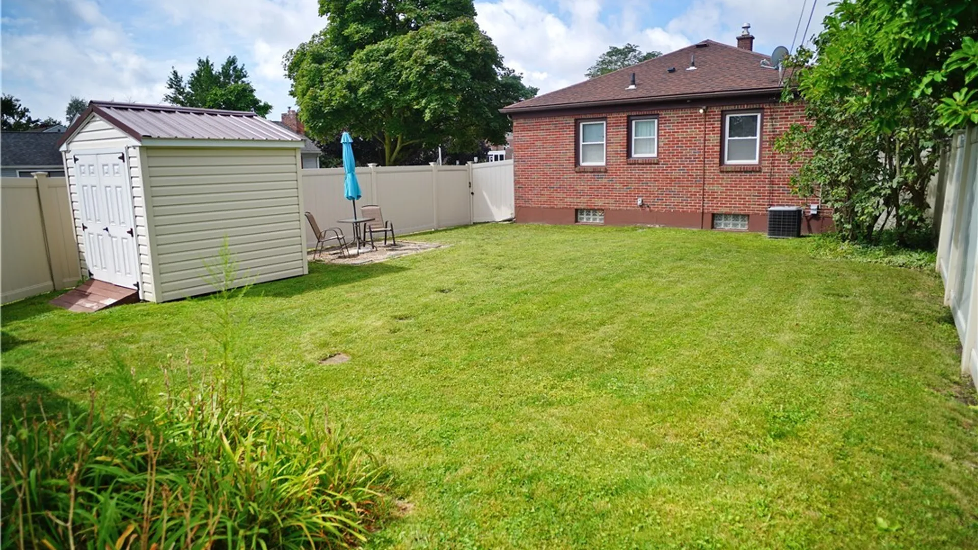 Property at 1547 Colvin Boulevard, Tonawanda, NY 14223 25