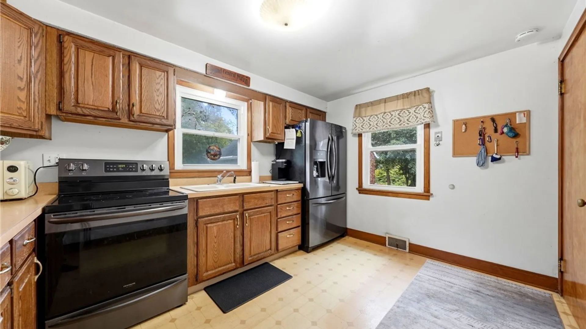 Property at 5955 Dover Road, Hamburg, NY 14085 9