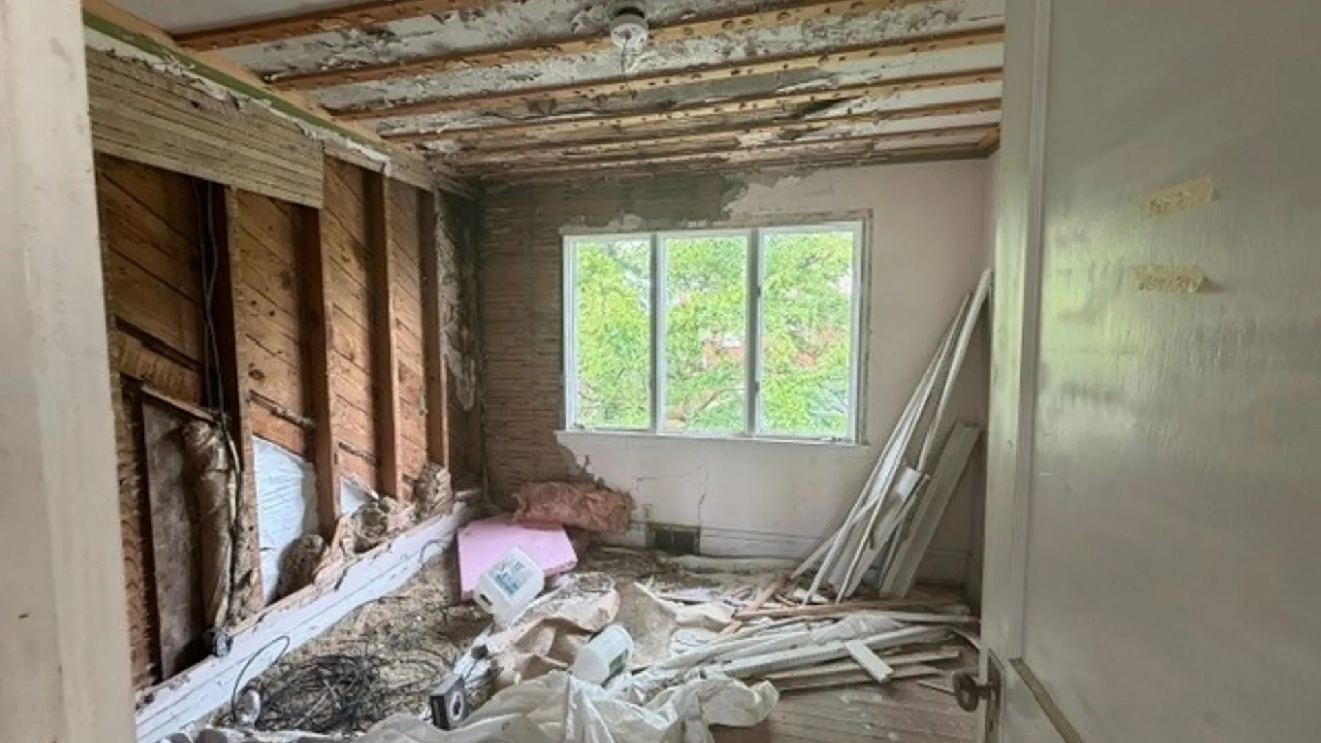 Property at 1416 Fort Ave, Niagara Falls, NY 14303 14