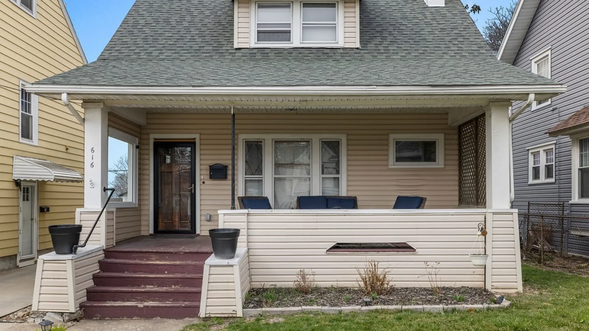 Property at 616 Chilton Avenue, Niagara Falls, NY 14301 3