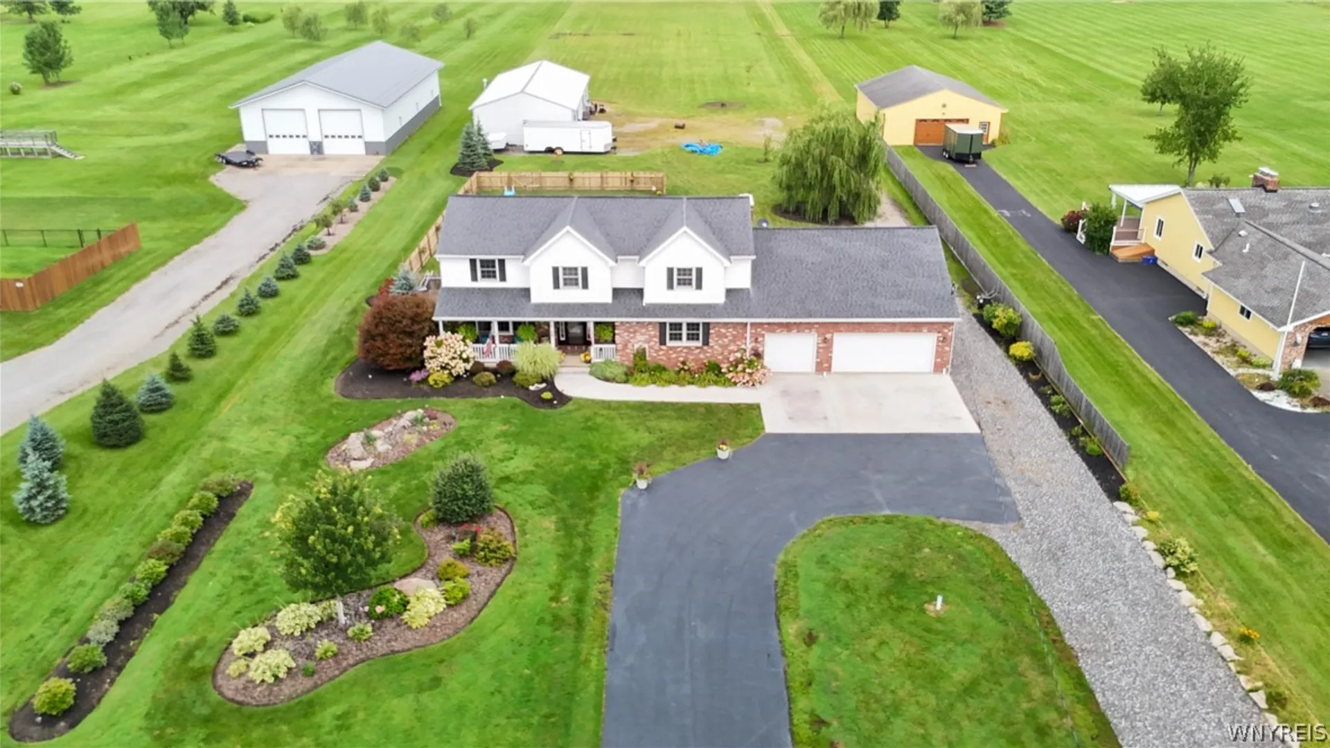 Property at 3545 Moyer Road, Wheatfield, NY 14120 3