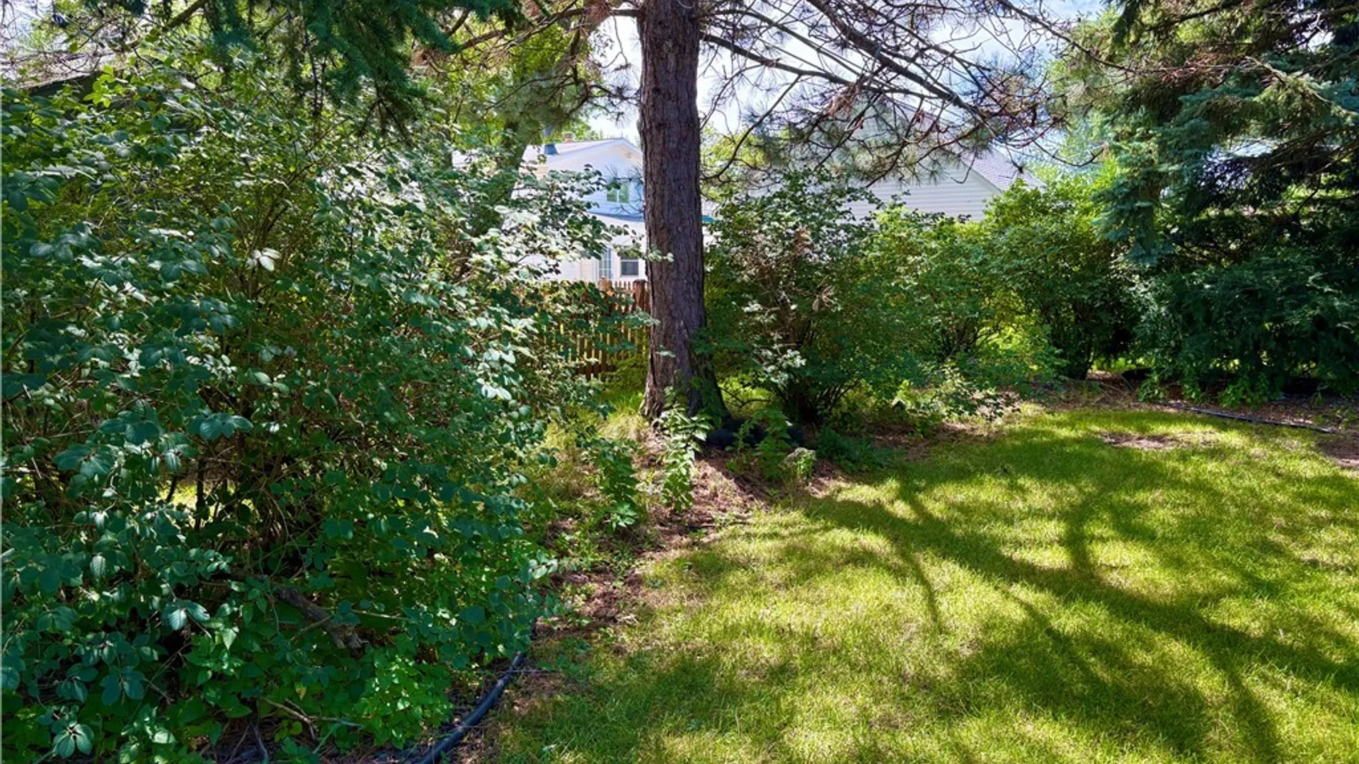Property at 272 Woodmere Drive, Tonawanda, NY 14150 36