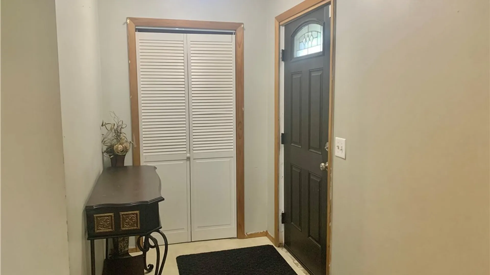 Property at 1204 Oswego Street, Utica, NY 13502 9