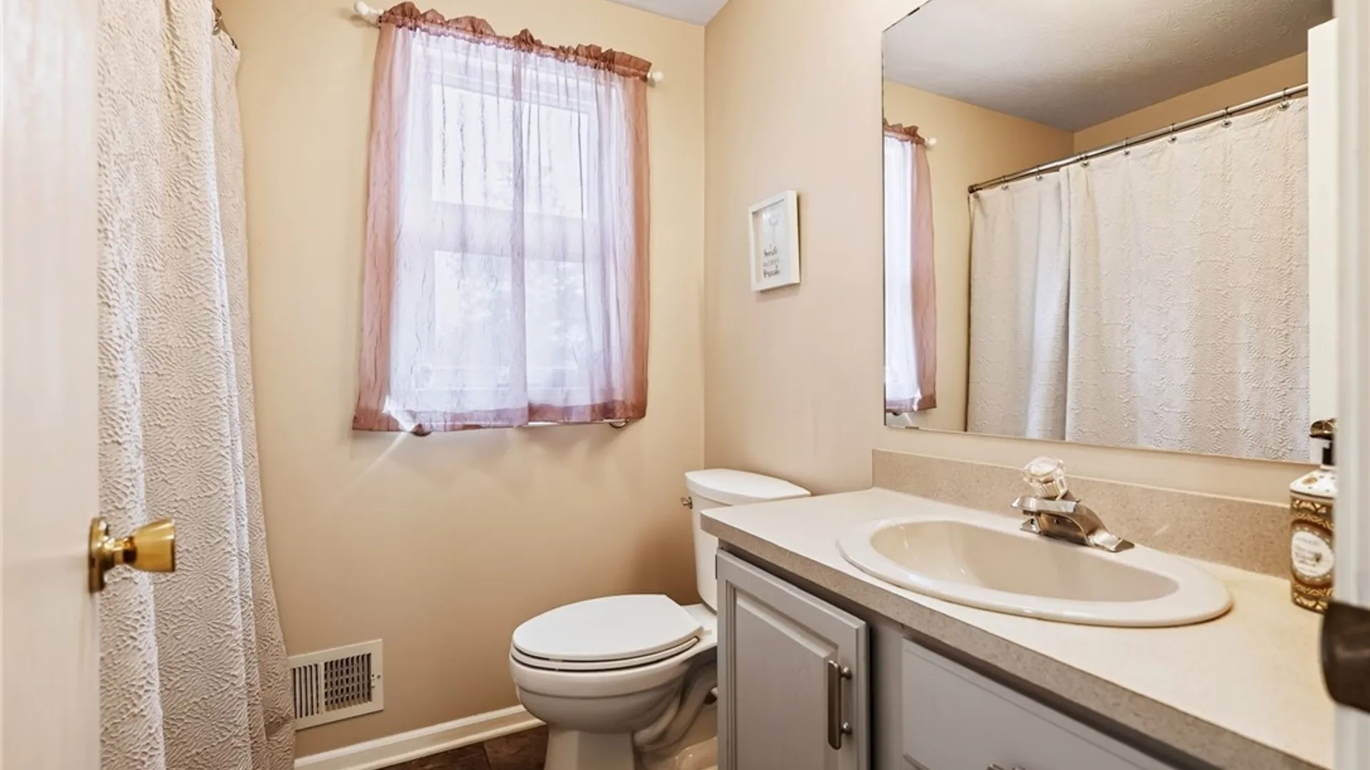 Property at 8 Yellowrose Circle, Clarkson, NY 14420 24