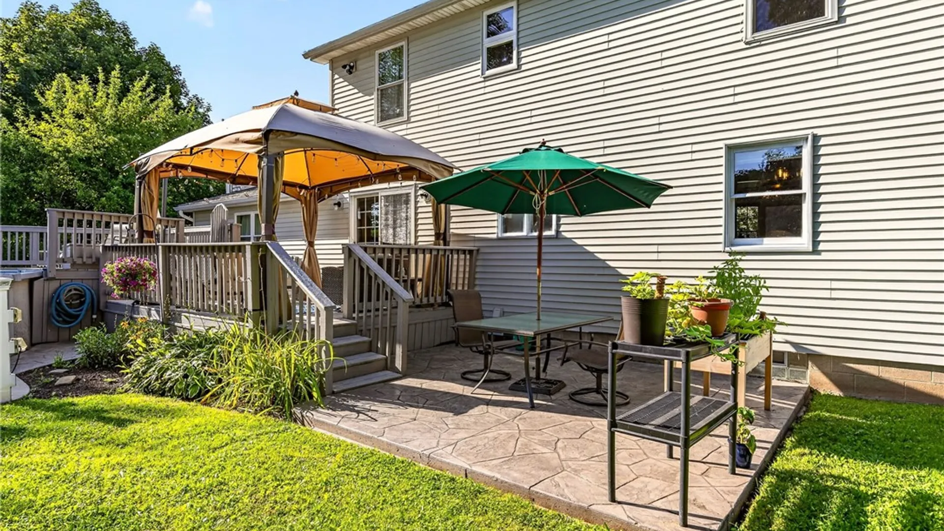 Property at 8 Yellowrose Circle, Clarkson, NY 14420 40