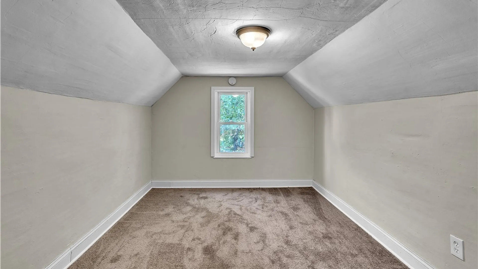 Property at 2215 Cudaback Avenue, Niagara Falls, NY 14303 25
