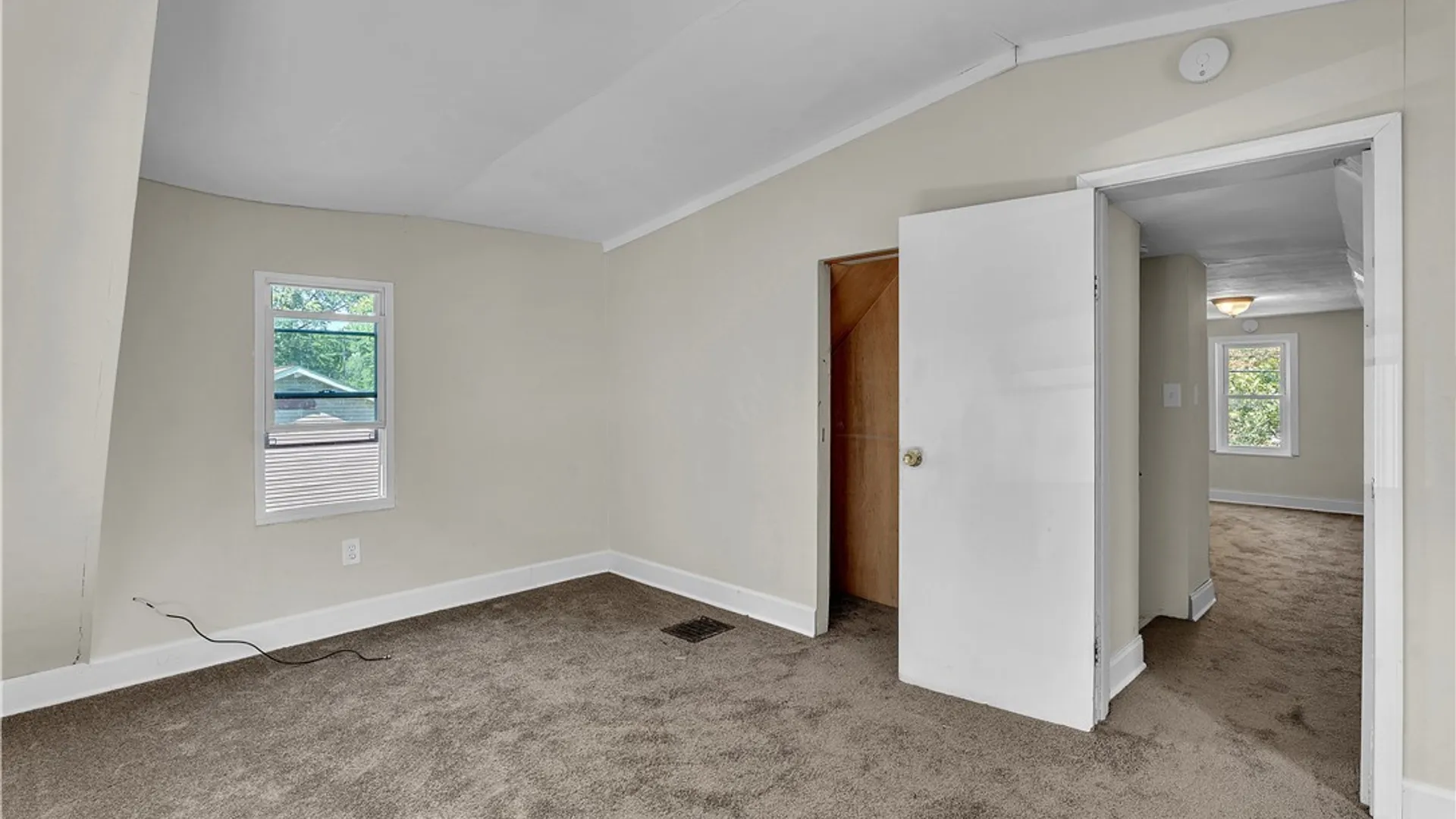 Property at 2215 Cudaback Avenue, Niagara Falls, NY 14303 26