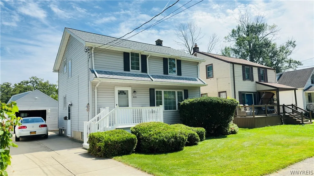 Property at 833 92nd Street, Niagara Falls, NY 14304