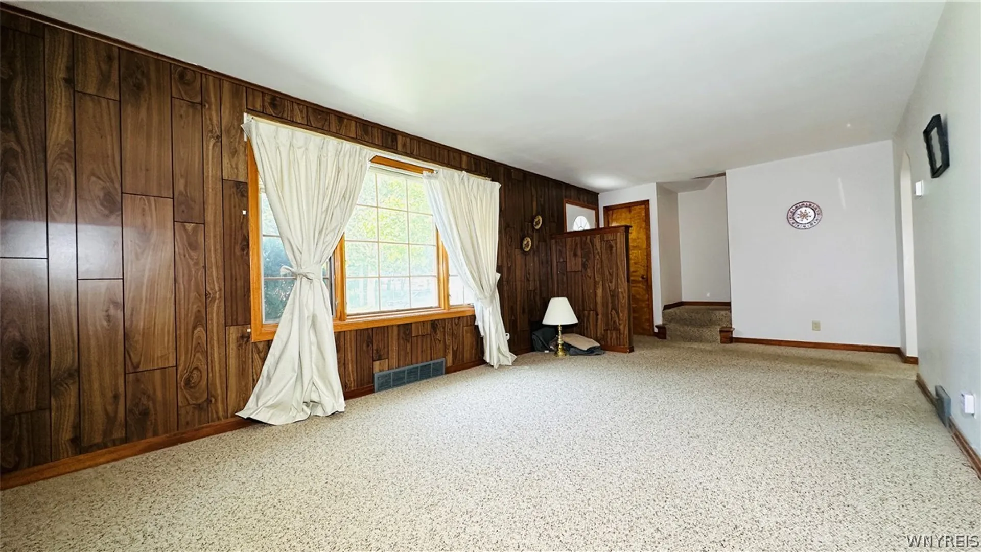 Property at 833 92nd Street, Niagara Falls, NY 14304 6