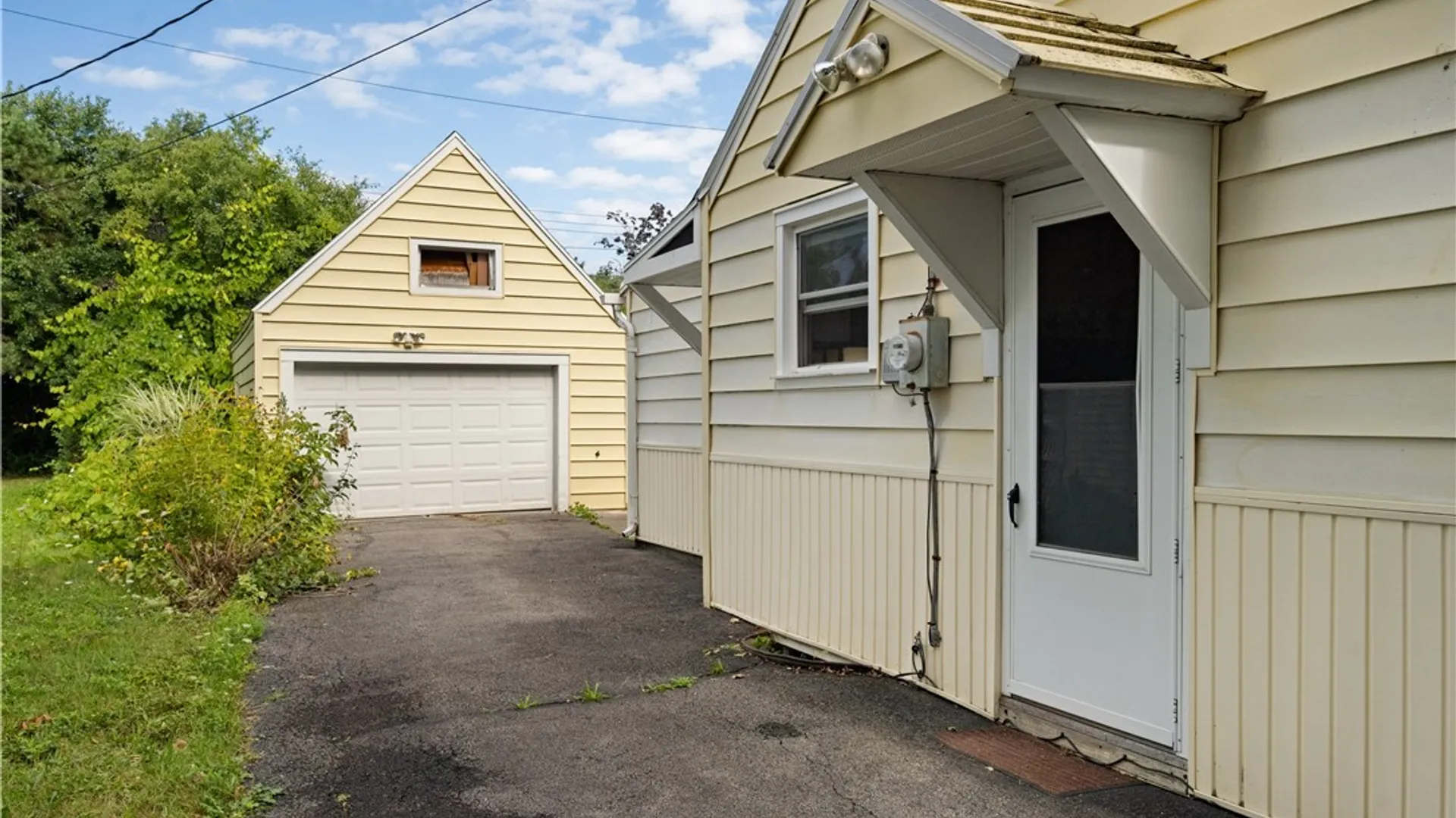 Property at 1236 Hilton Avenue, Utica, NY 13501 28