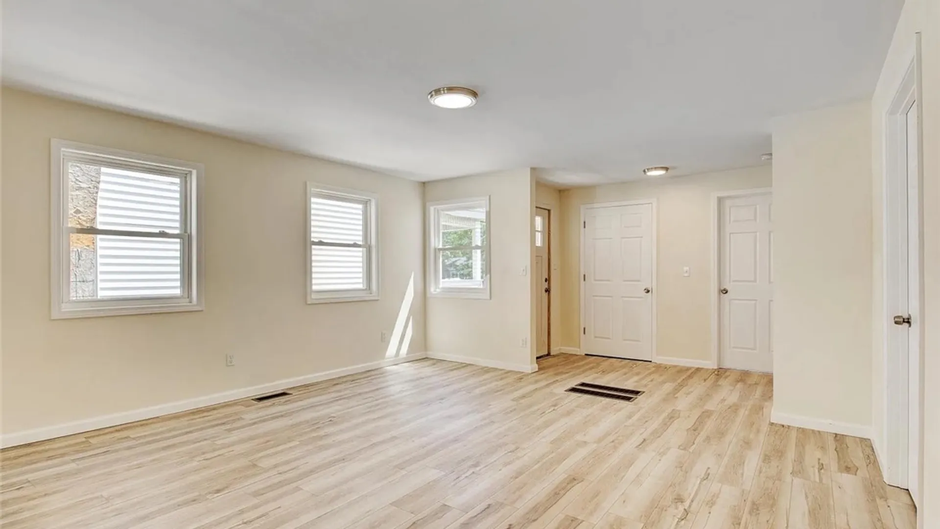 Property at 1002 Park Street, Syracuse, NY 13208 11