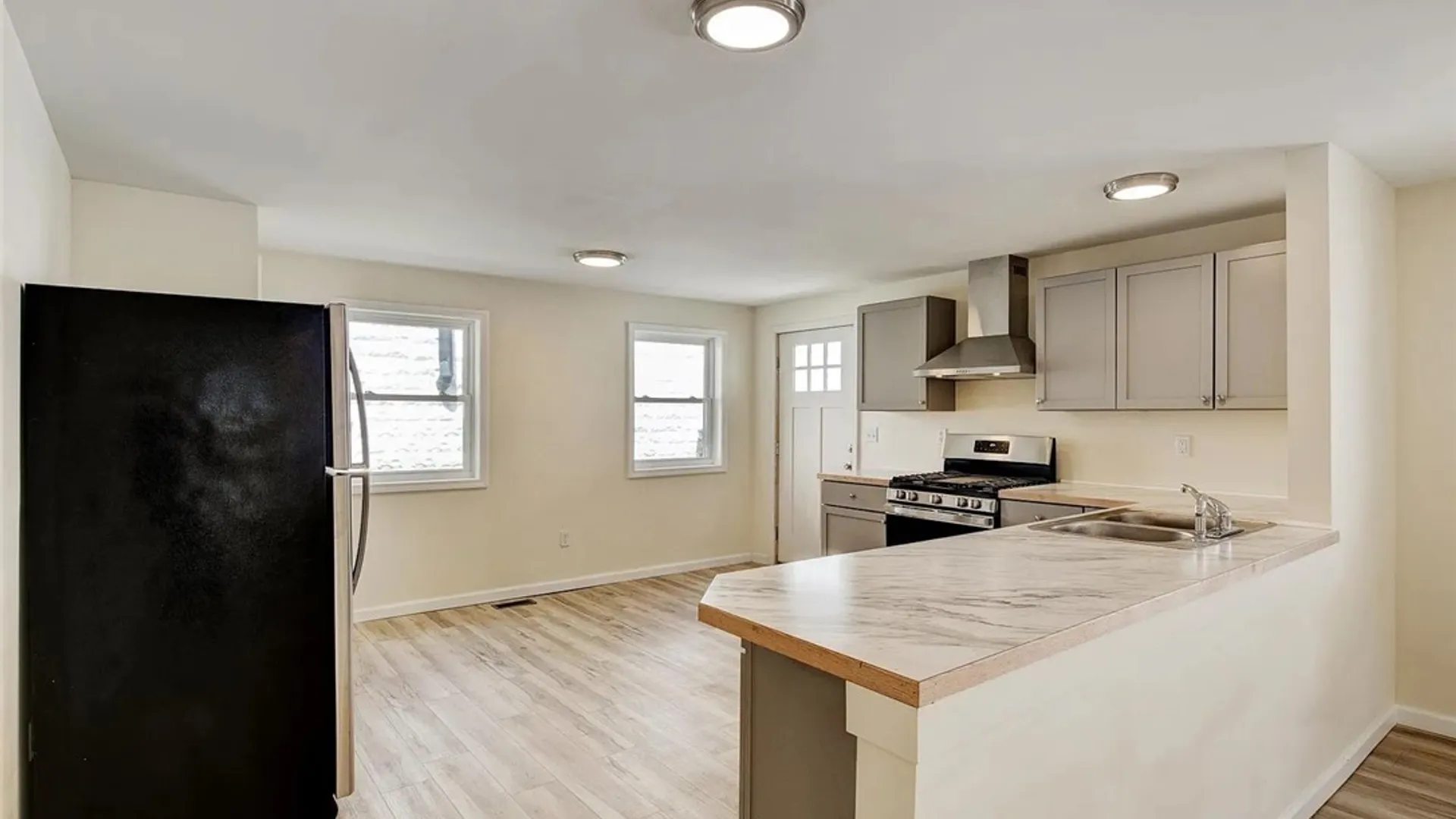 Property at 1002 Park Street, Syracuse, NY 13208 9