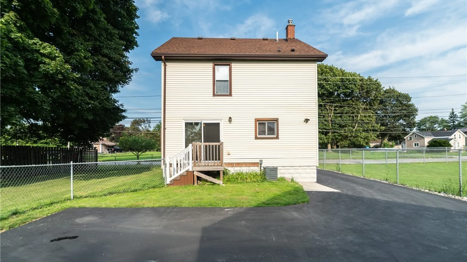 Property at 123 Oak Street, Batavia City, NY 14020 5