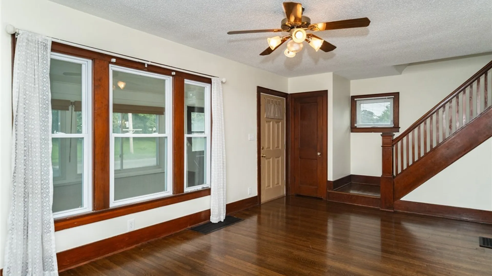 Property at 123 Oak Street, Batavia City, NY 14020 18