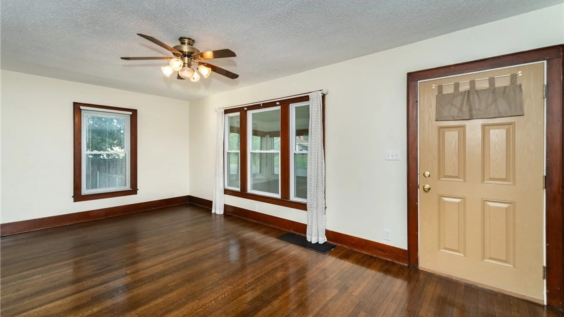 Property at 123 Oak Street, Batavia City, NY 14020 19