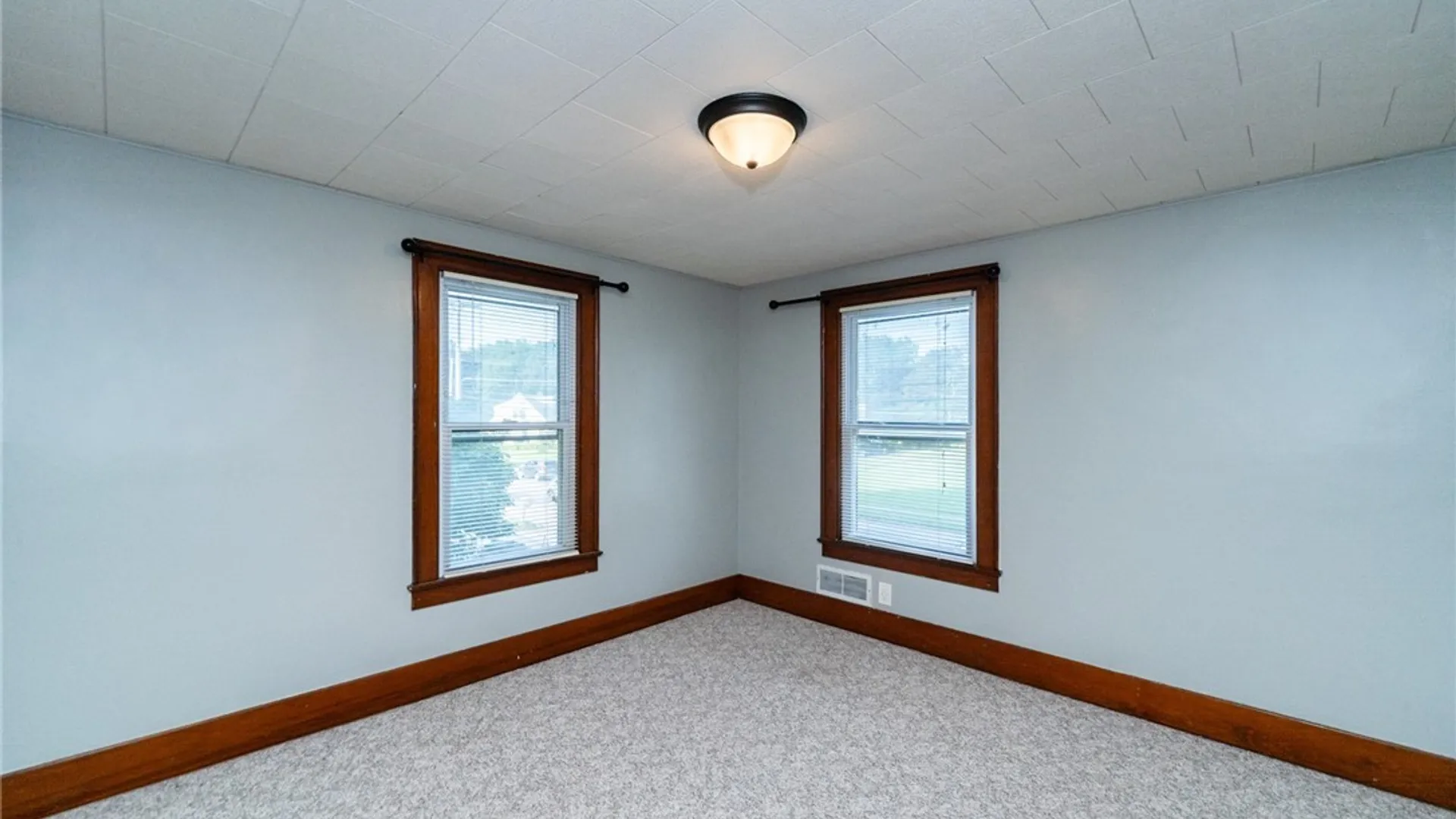 Property at 123 Oak Street, Batavia City, NY 14020 25