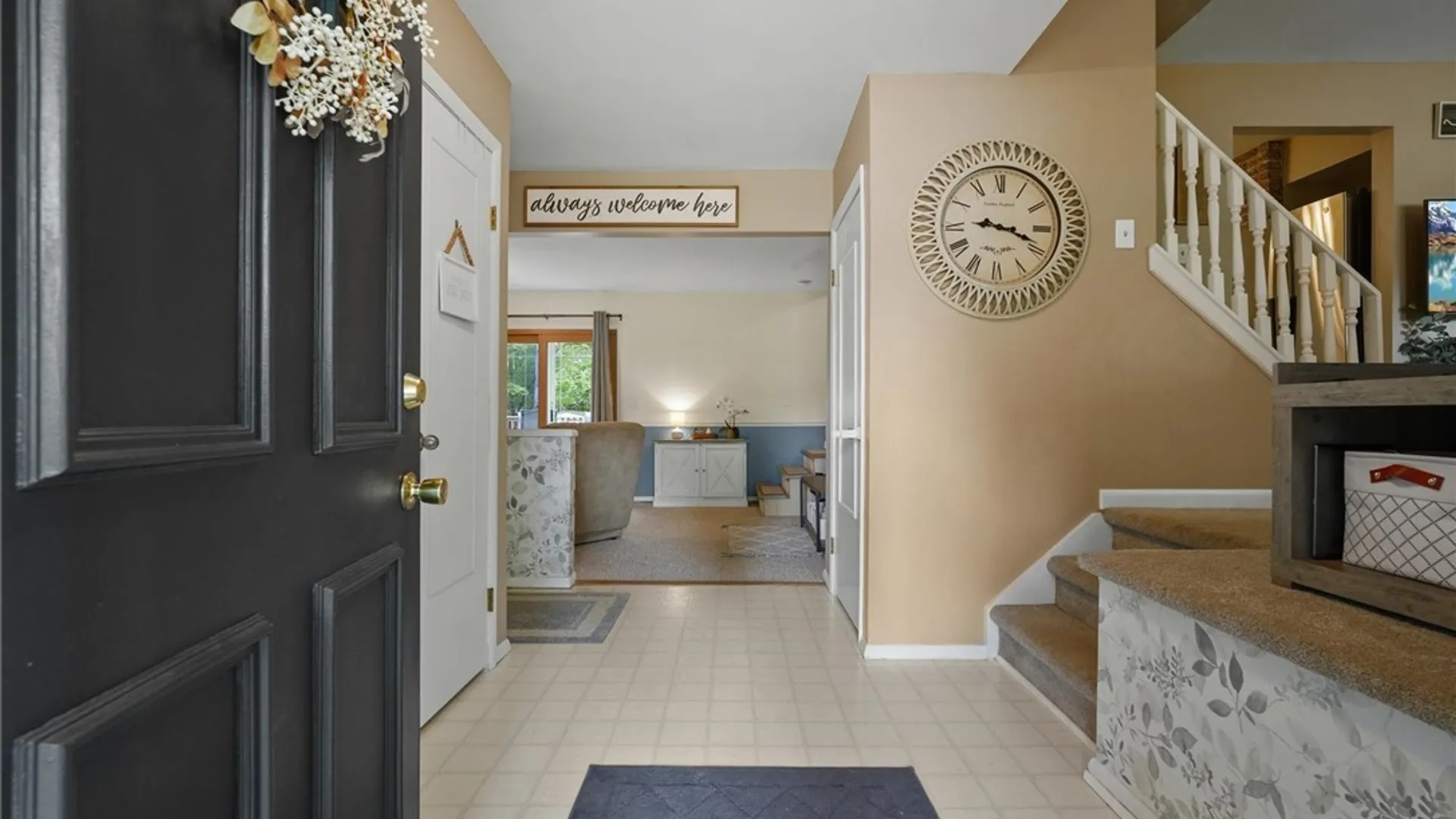 Property at 4333 Luna Course, Clay, NY 13090 6