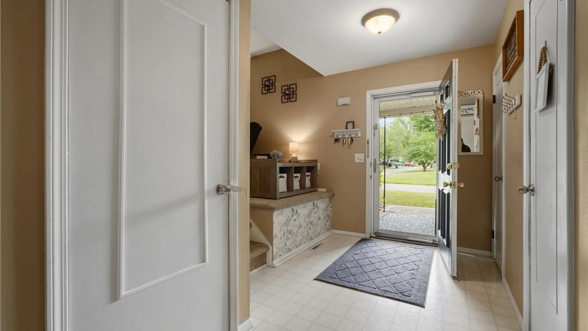 Property at 4333 Luna Course, Clay, NY 13090 7