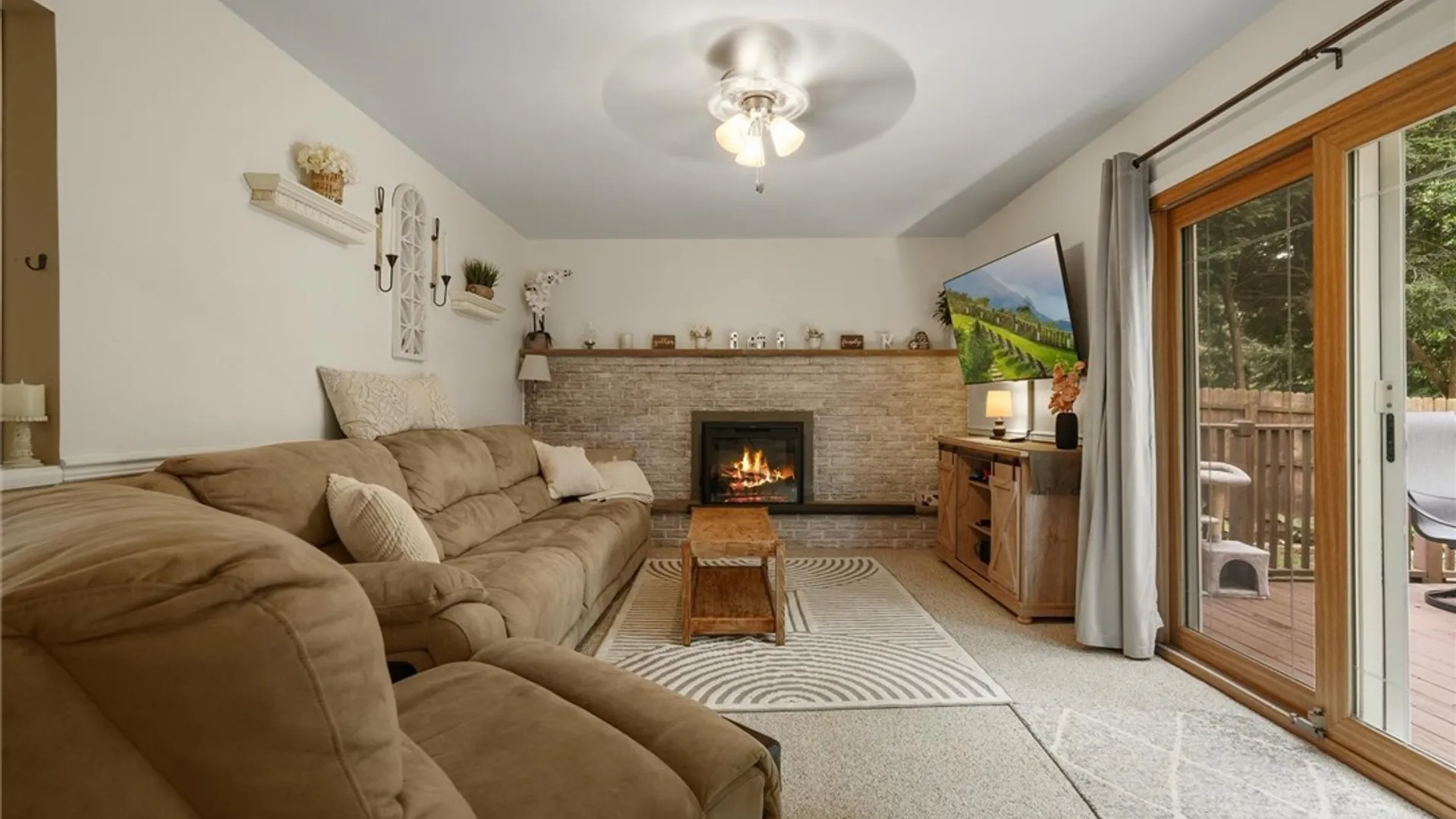 Property at 4333 Luna Course, Clay, NY 13090 10