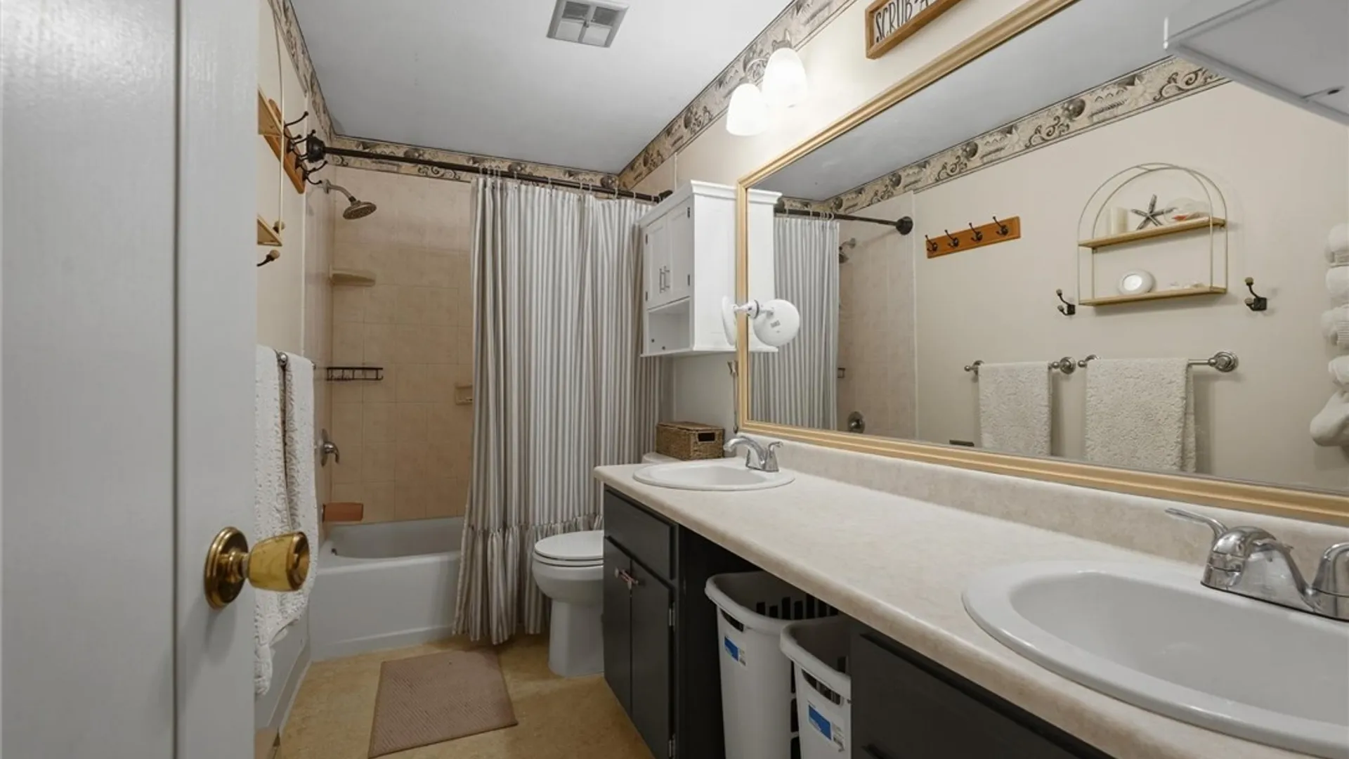 Property at 4333 Luna Course, Clay, NY 13090 28