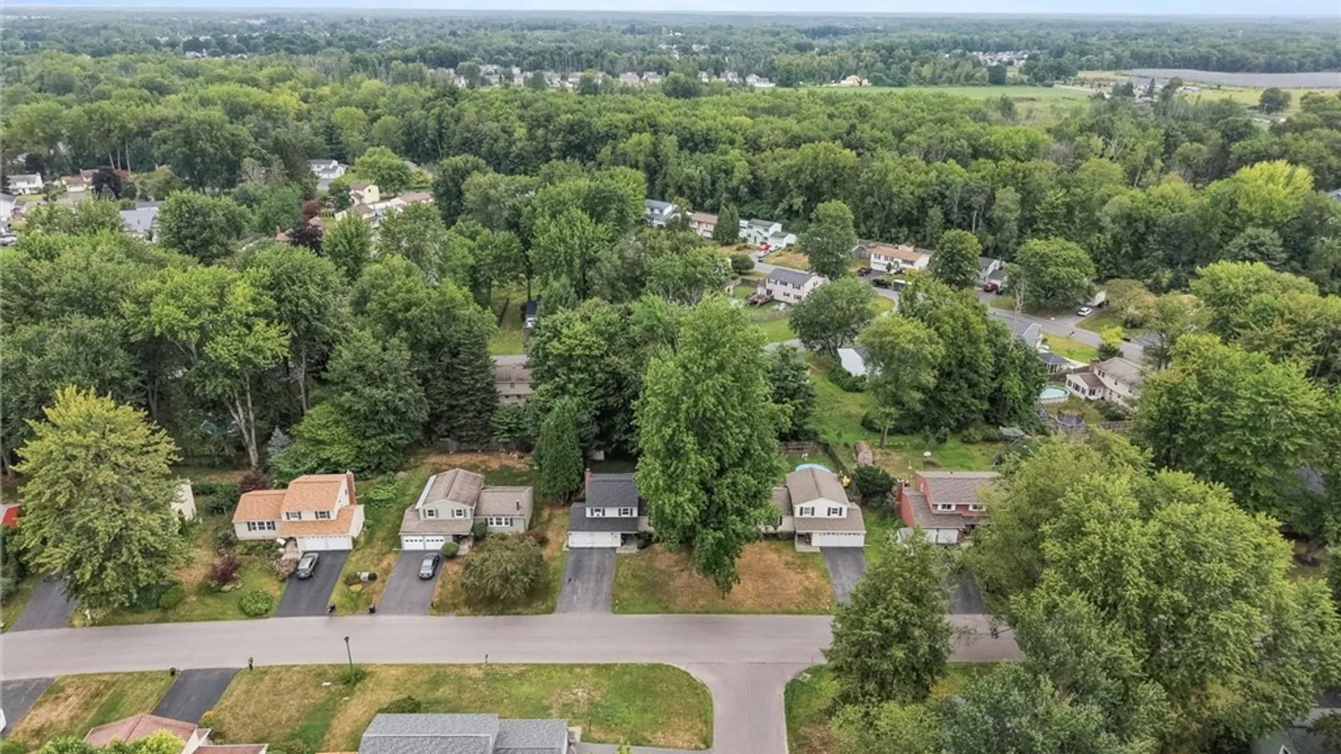 Property at 4333 Luna Course, Clay, NY 13090 39