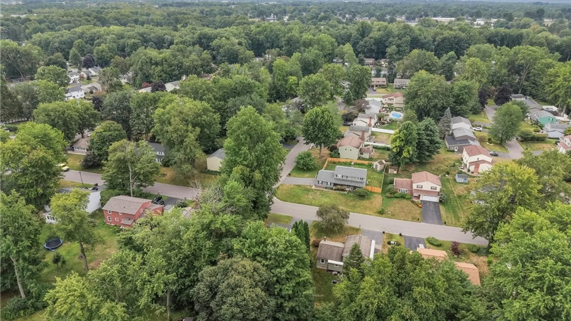 Property at 4333 Luna Course, Clay, NY 13090 40