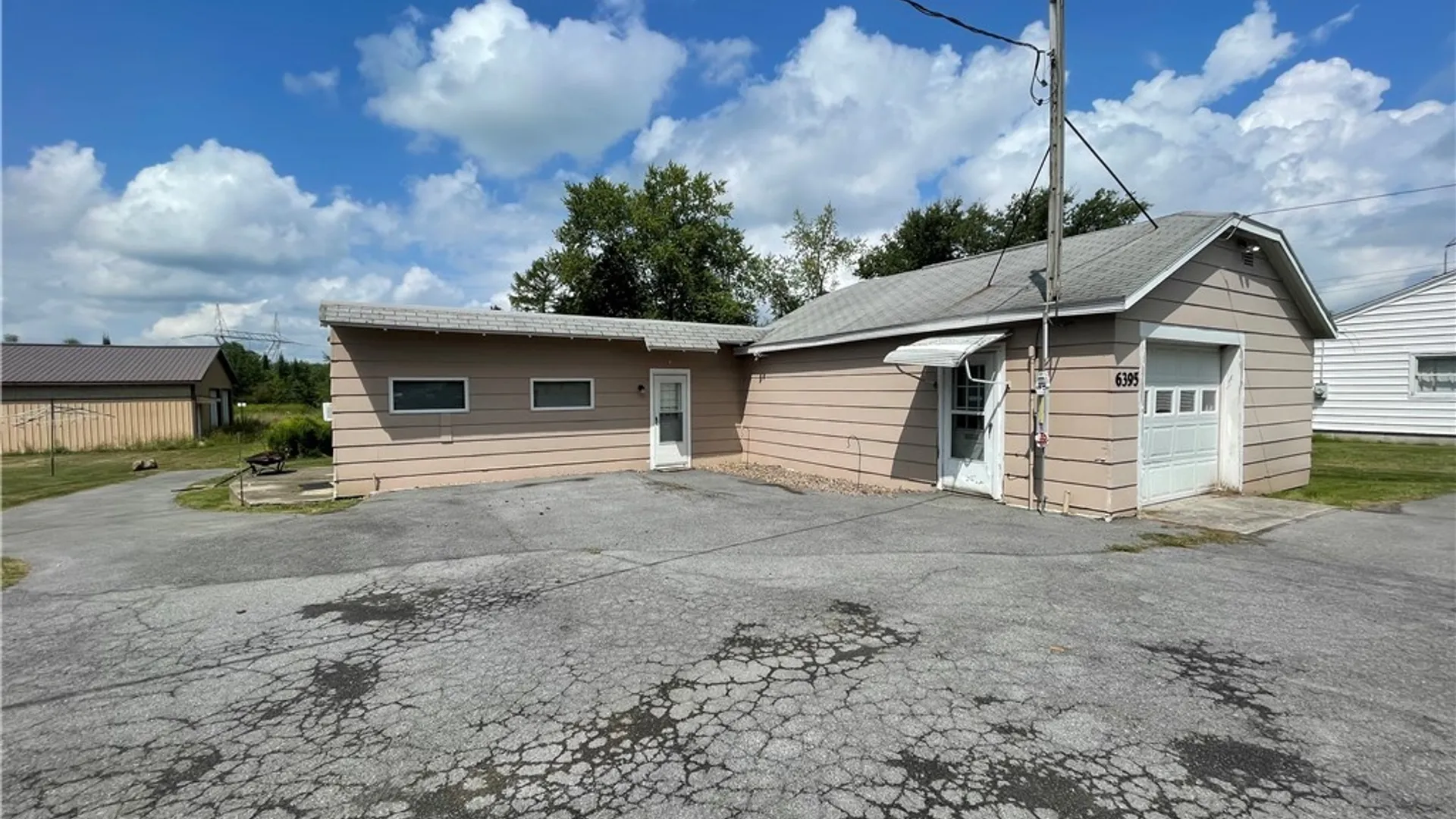 Property at 6395 Lakeshore Road, Cicero, NY 13039 5