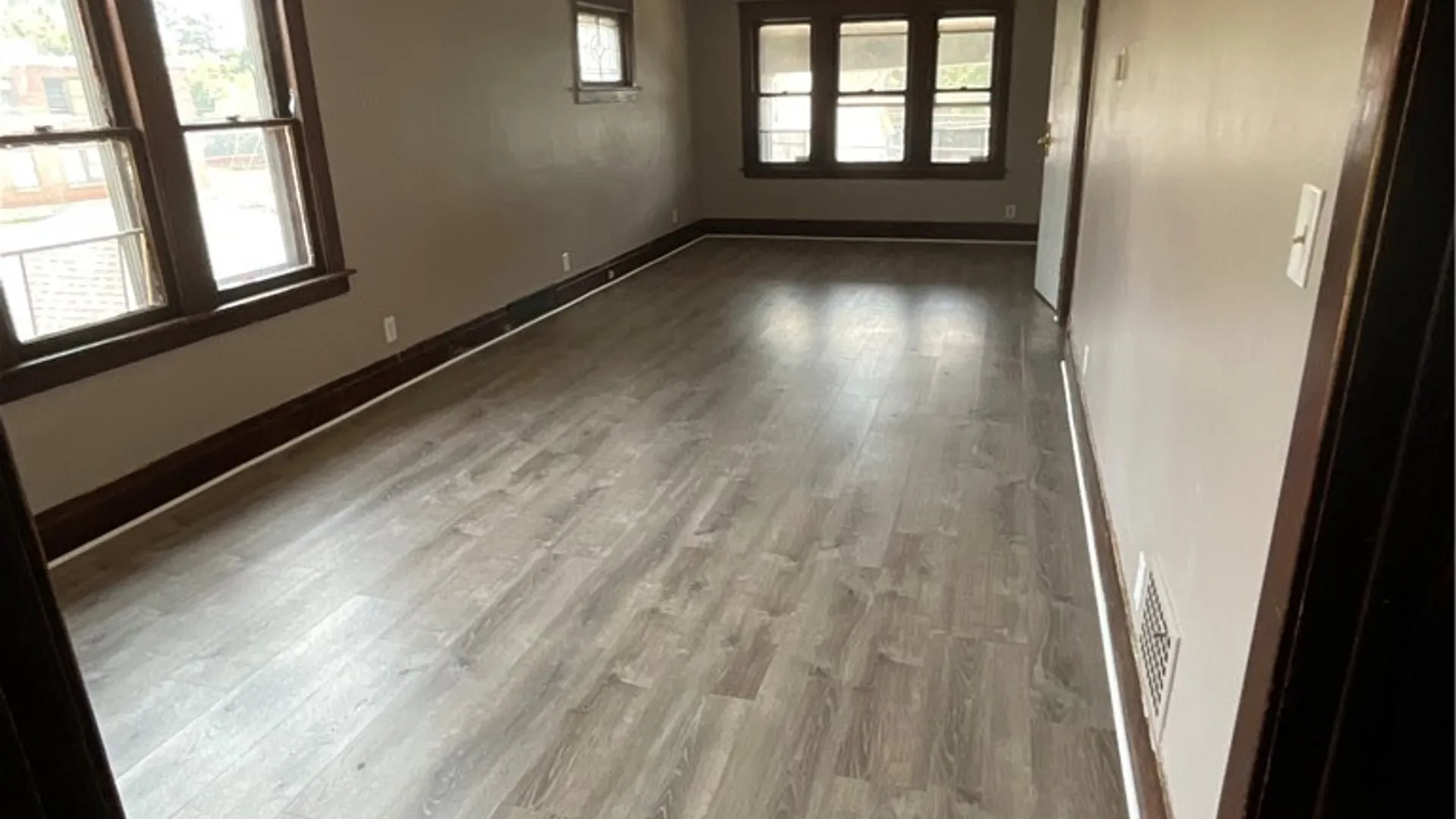 Property at 11 Eckhert Street, Buffalo, NY 14207 5