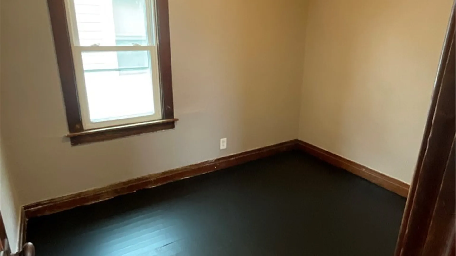 Property at 11 Eckhert Street, Buffalo, NY 14207 7