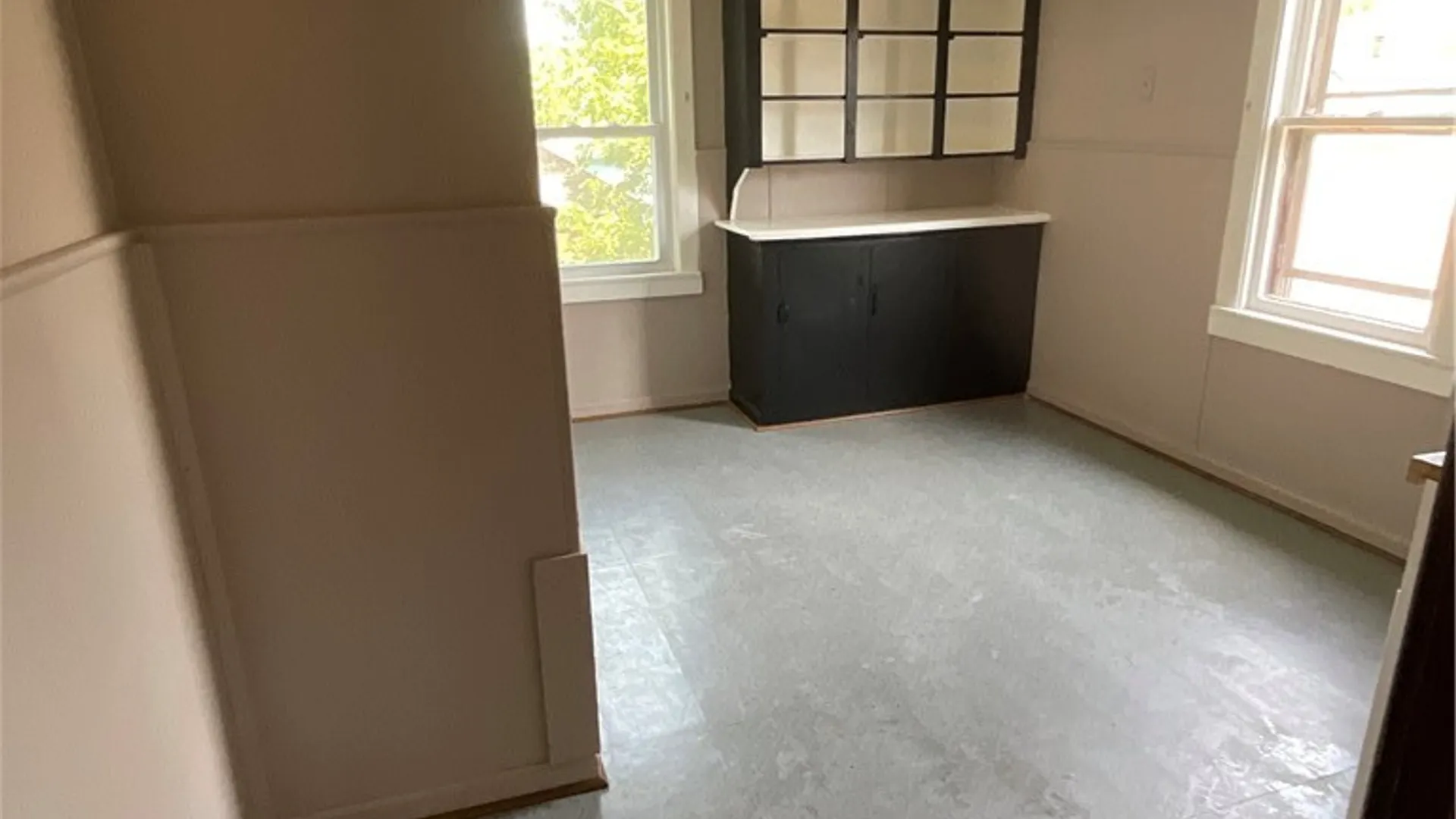 Property at 11 Eckhert Street, Buffalo, NY 14207 13