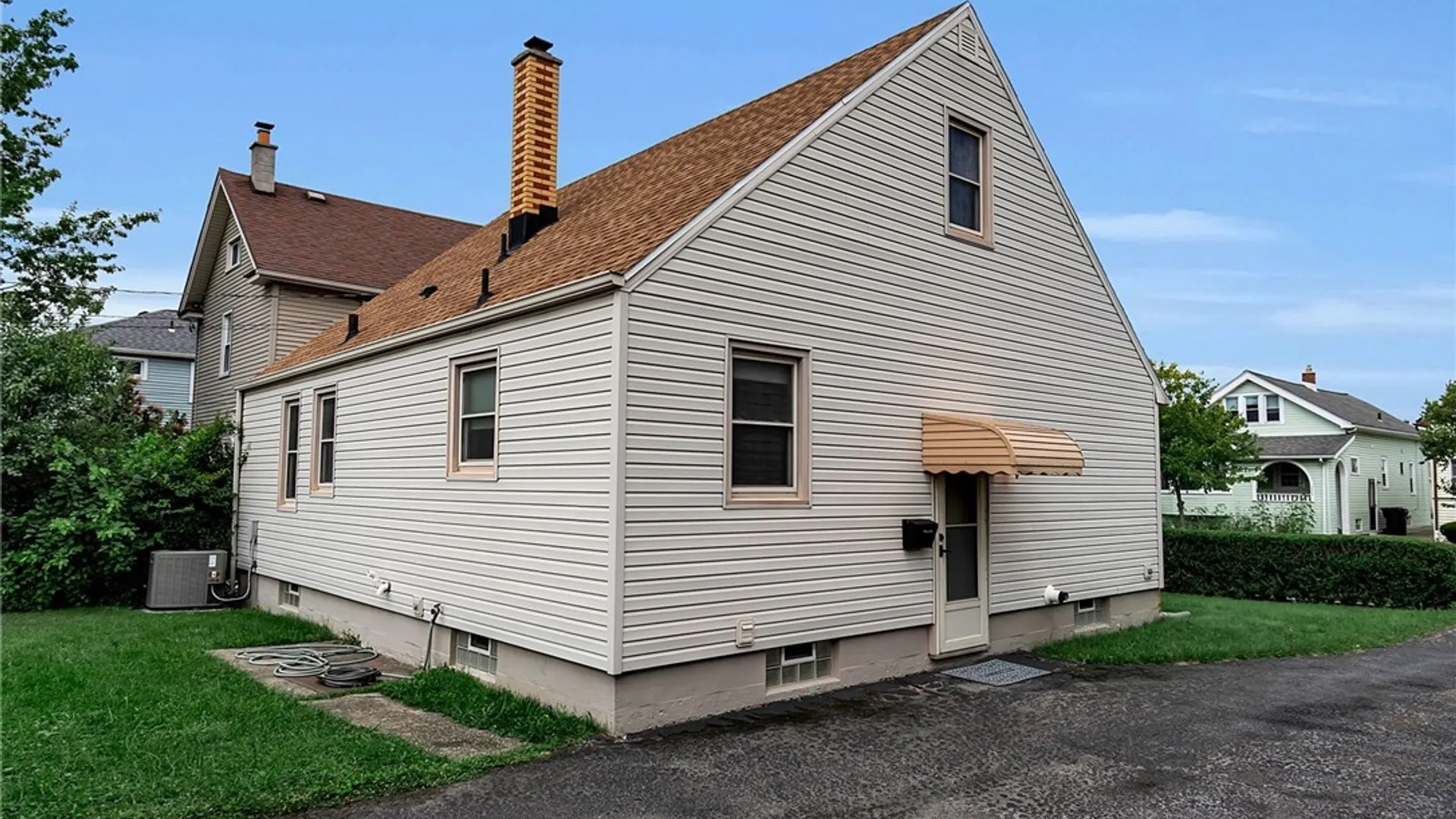 Property at 194 Tremaine Avenue, Tonawanda, NY 14217 3