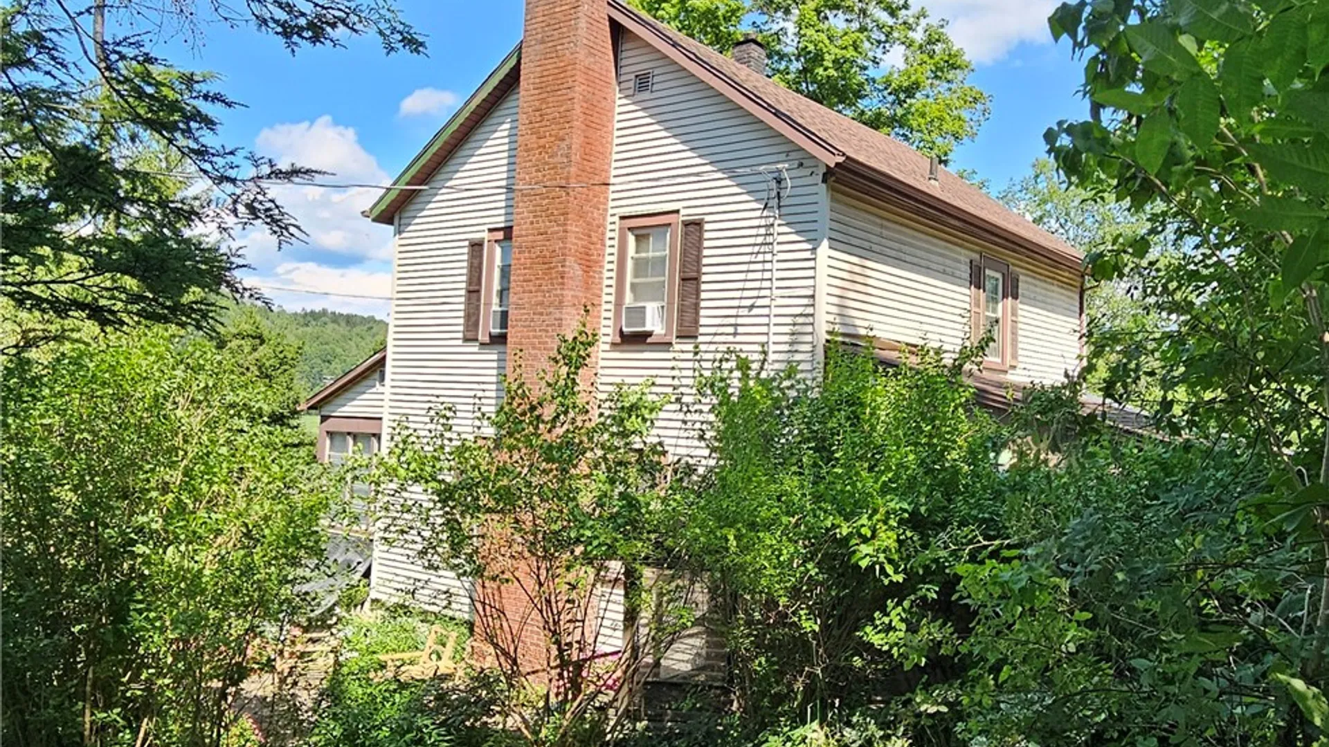 Property at 42204 State Hwy 28, Middletown, NY 12455 29