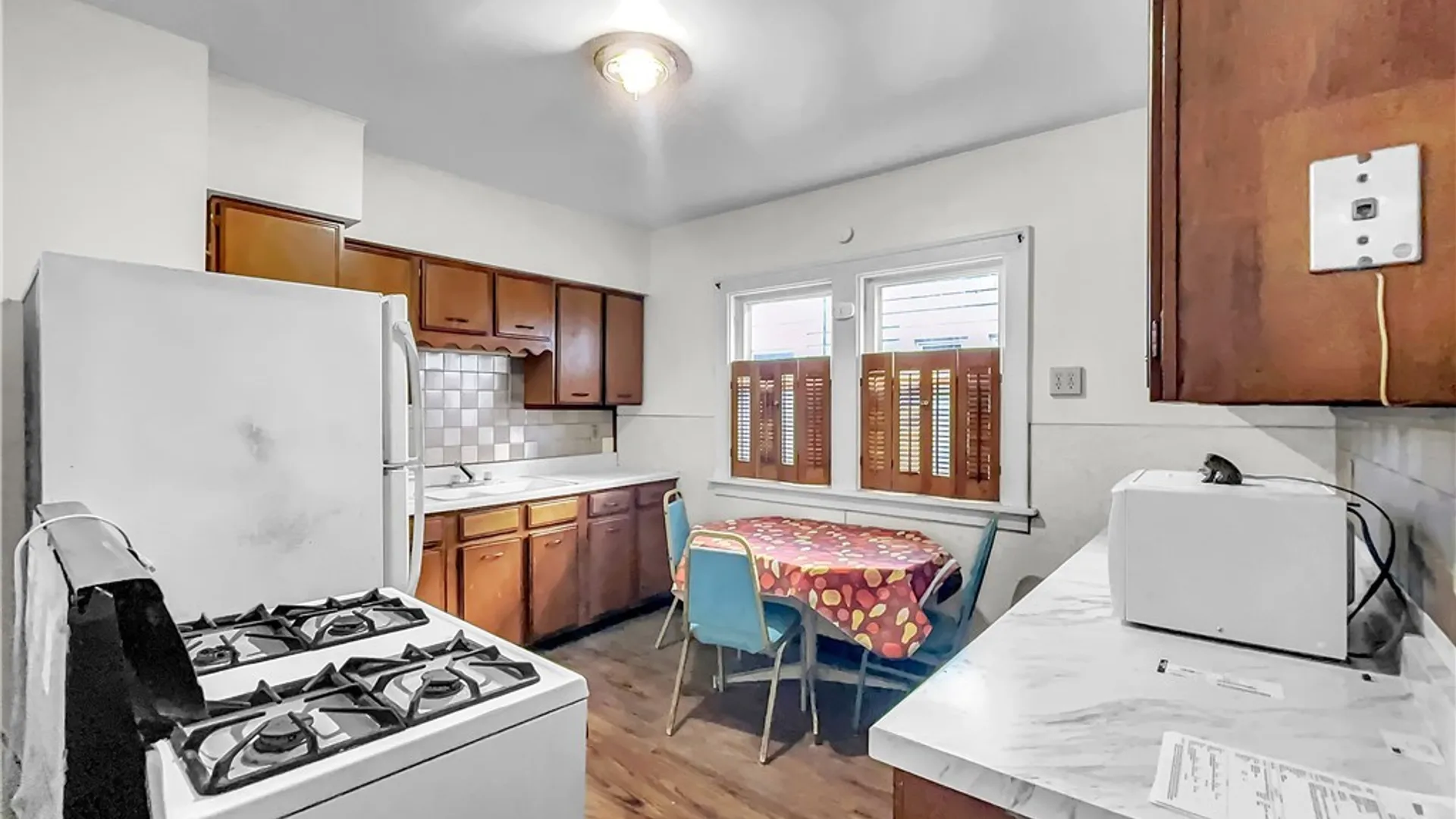 Property at 375 Winspear Avenue, Buffalo, NY 14215 5