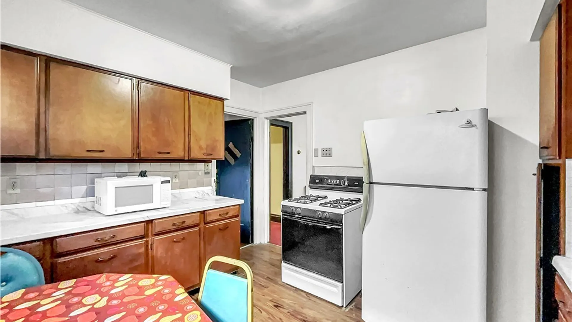 Property at 375 Winspear Avenue, Buffalo, NY 14215 6