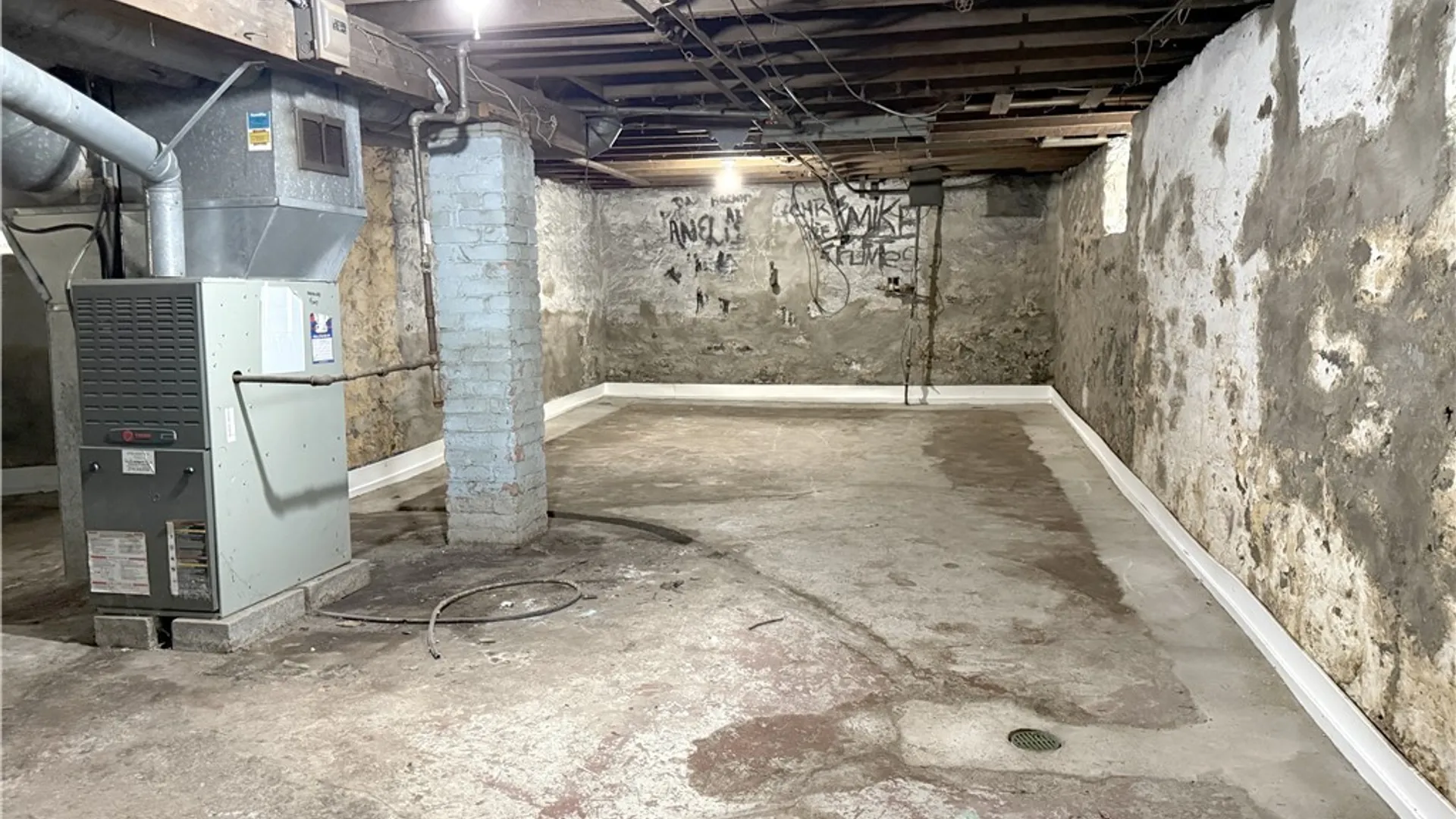 Property at 478 W Ferry, Buffalo, NY 14213 31