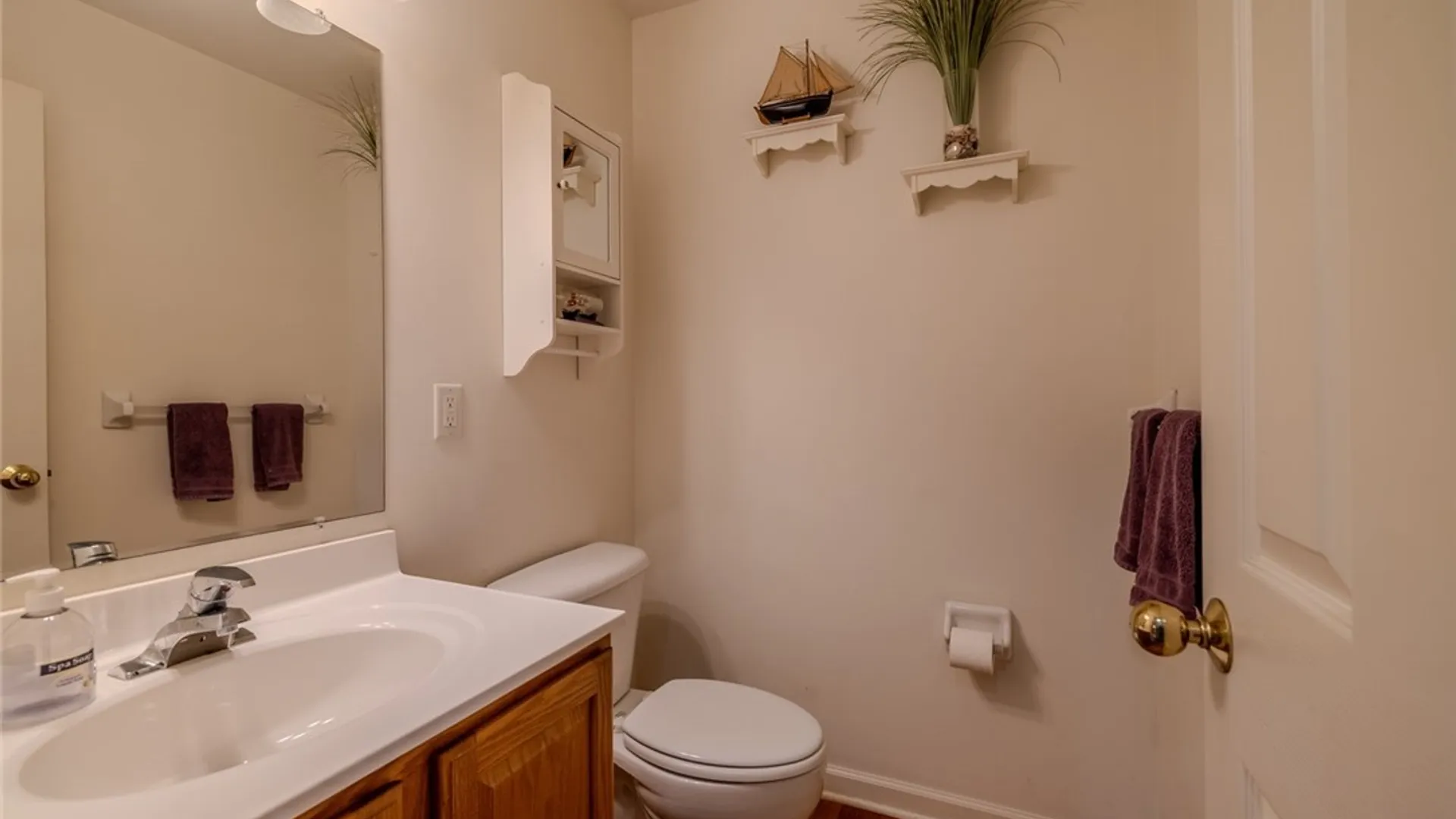 Property at 9430 Hawkeye Drive, Cicero, NY 13029 9