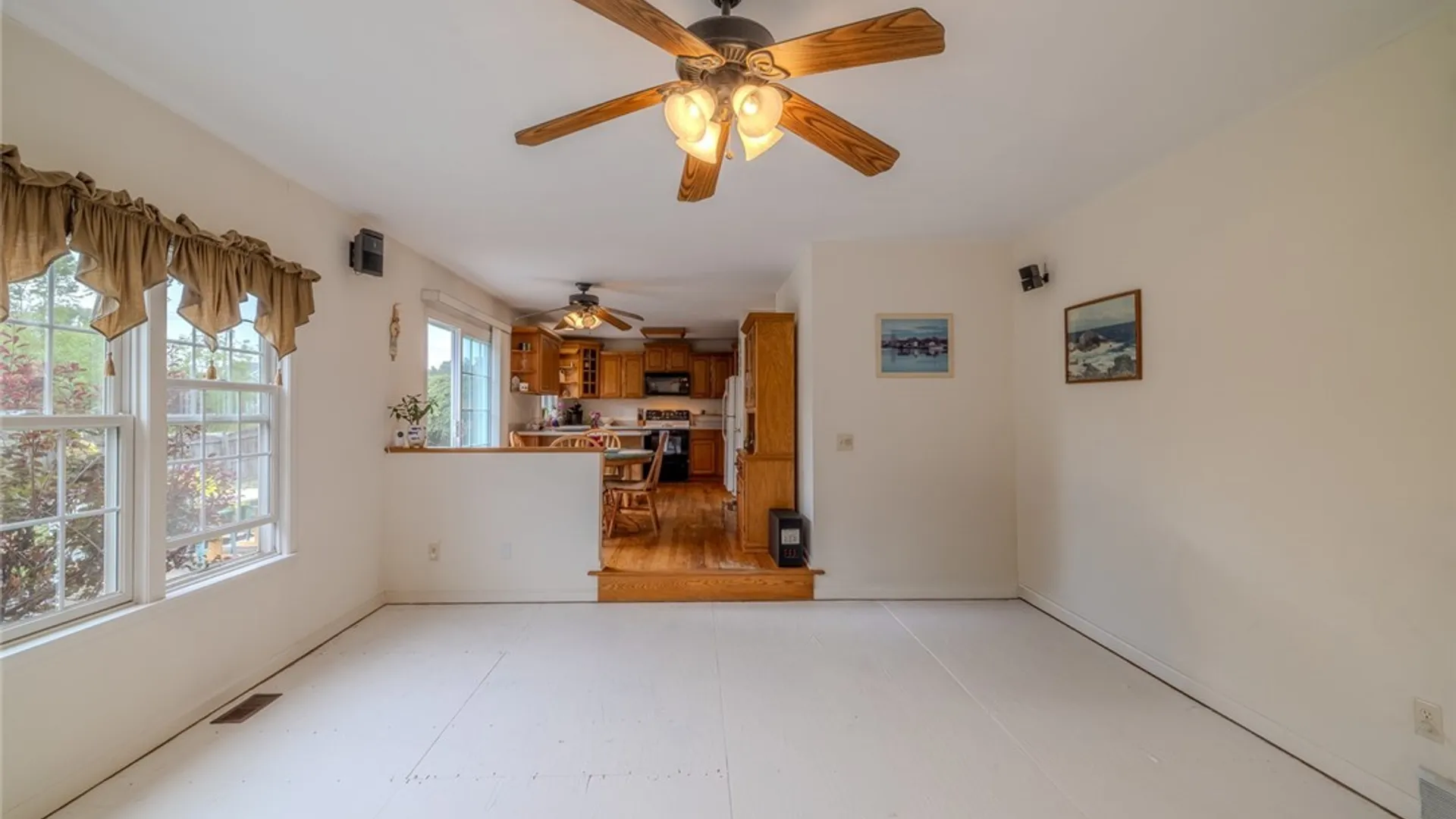 Property at 9430 Hawkeye Drive, Cicero, NY 13029 16
