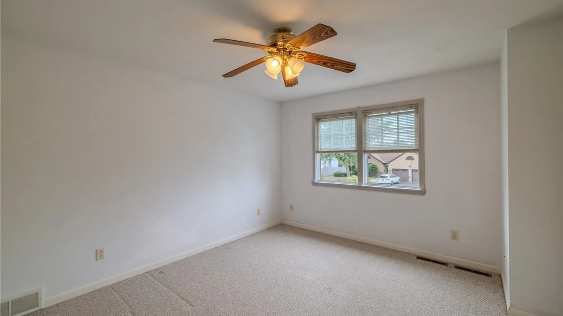 Property at 9430 Hawkeye Drive, Cicero, NY 13029 29