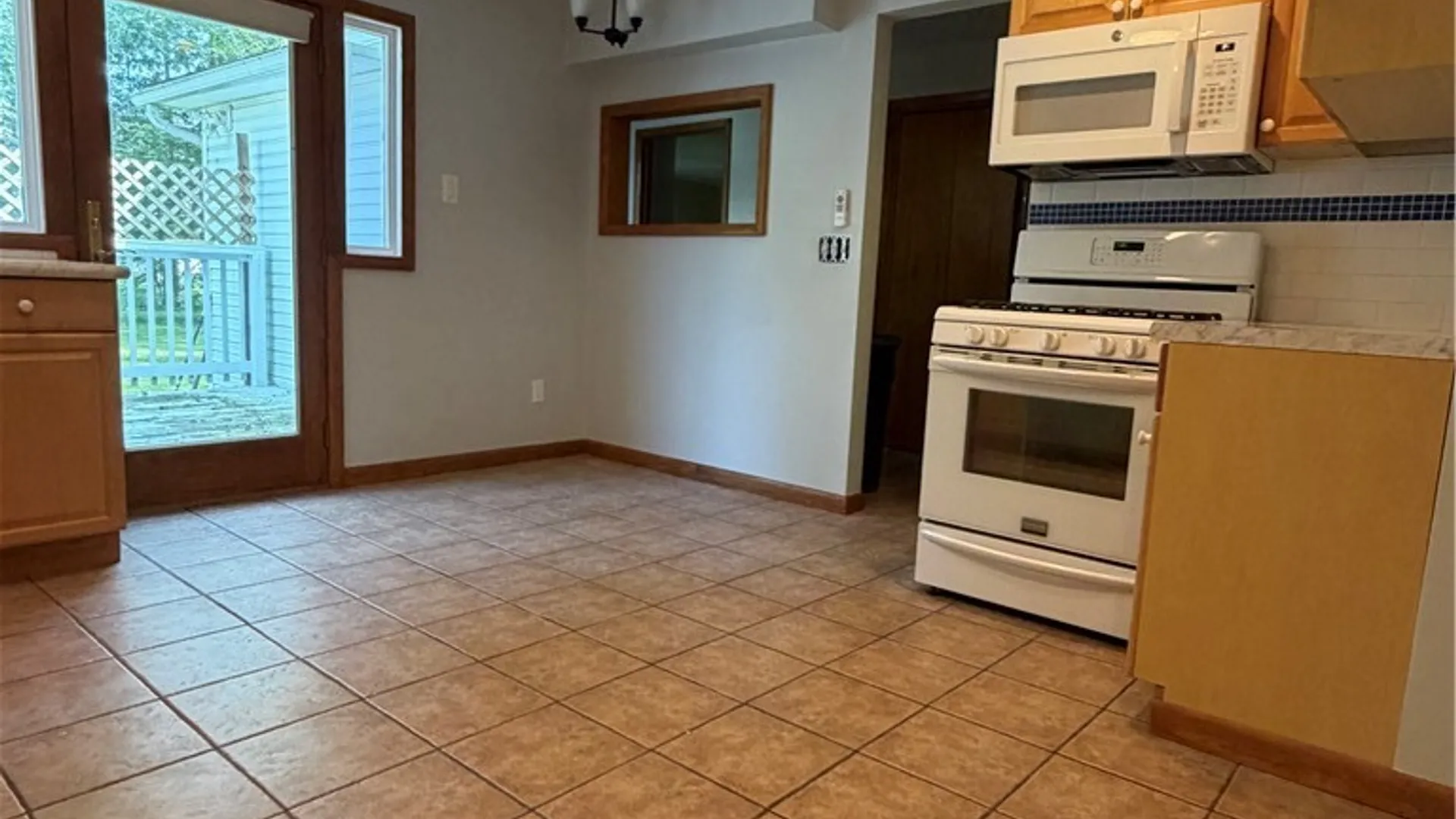 Property at 781 Campbell Boulevard, Amherst, NY 14228 5