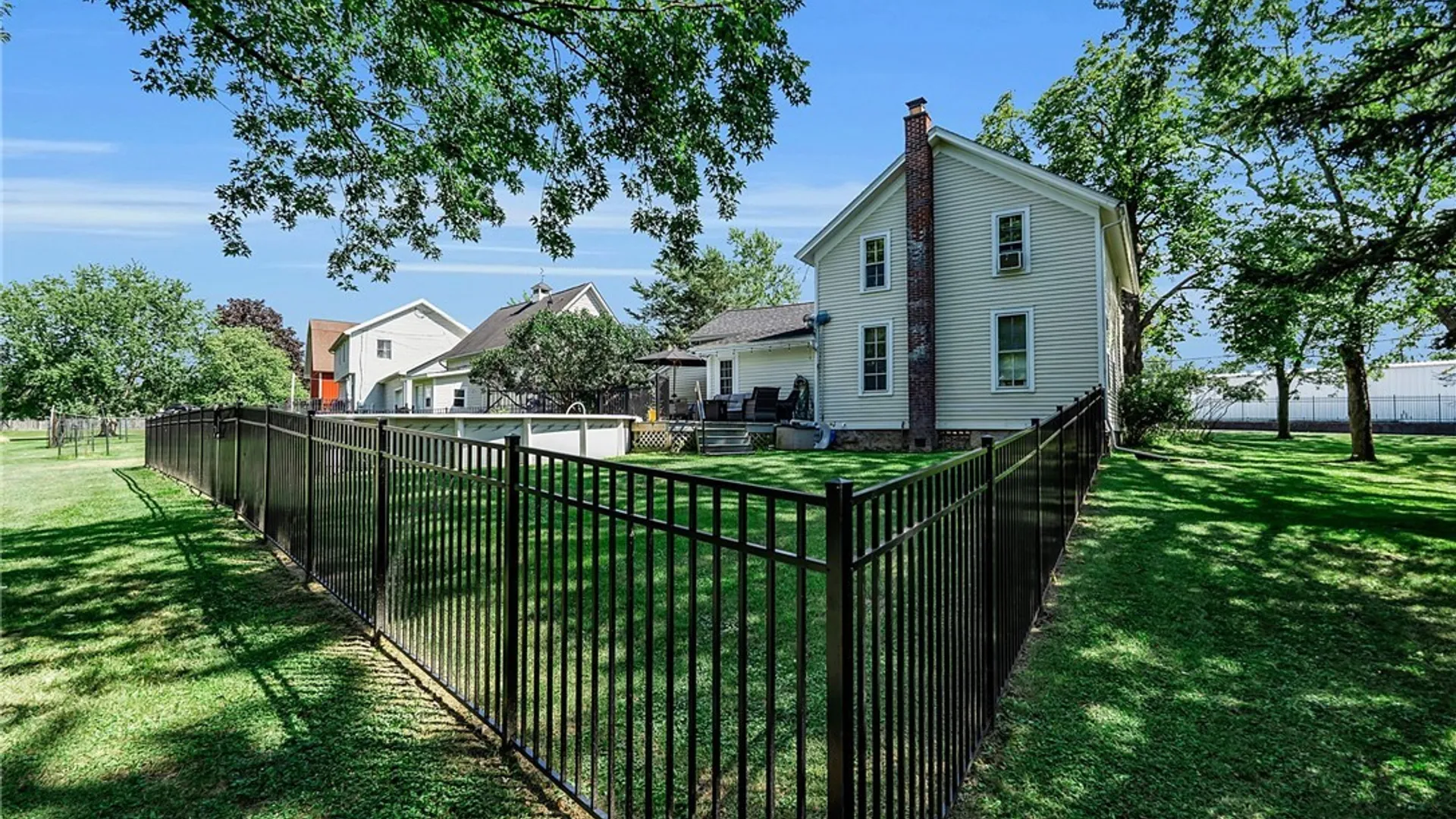 Property at 26 Reserve Road, West Seneca, NY 14224 44