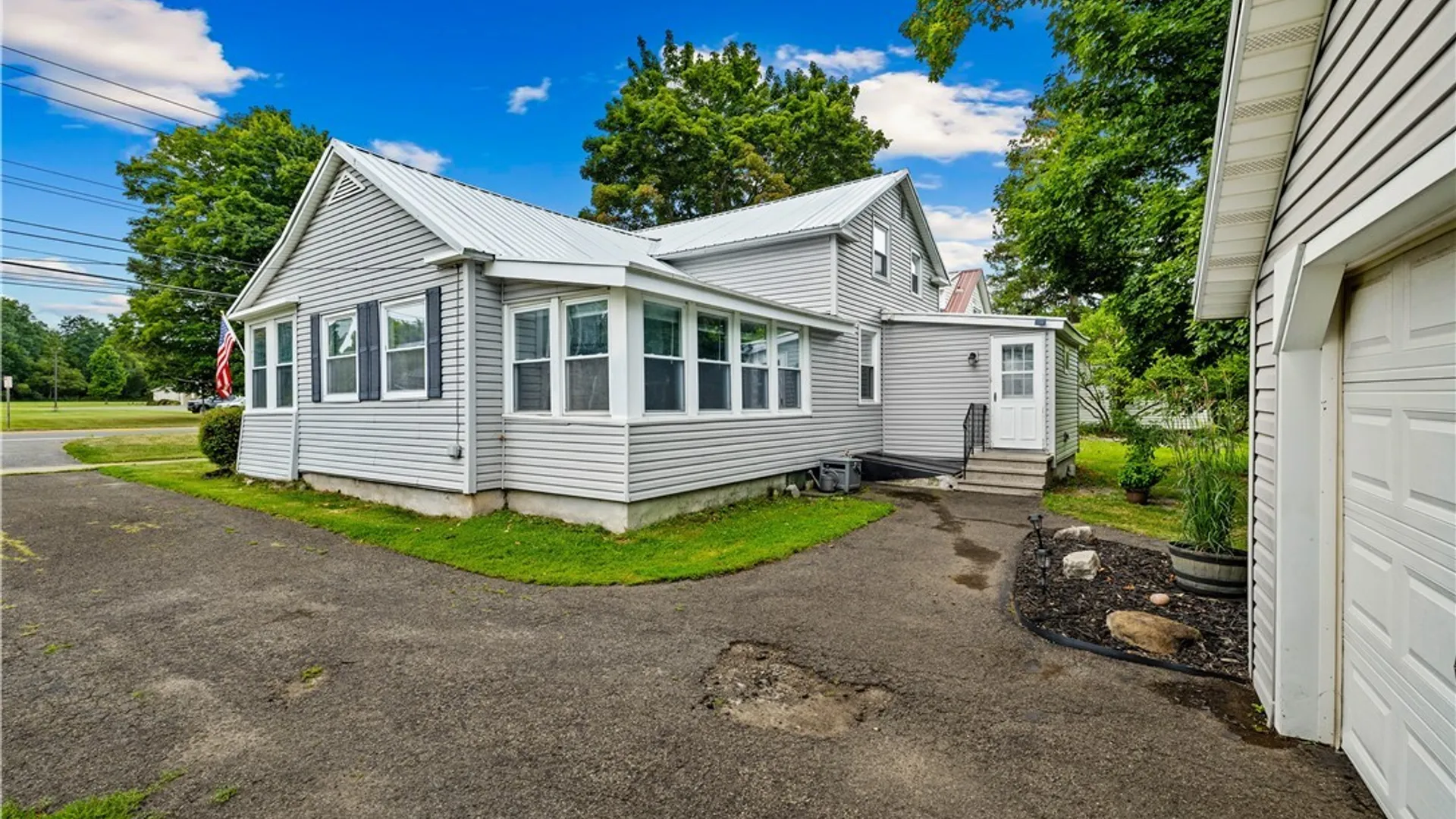 Property at 116 Genesee Street, Lenox, NY 13032 5