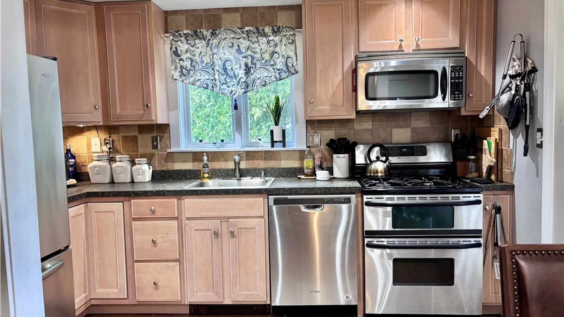 Property at 649 Parkway, Utica, NY 13501 11